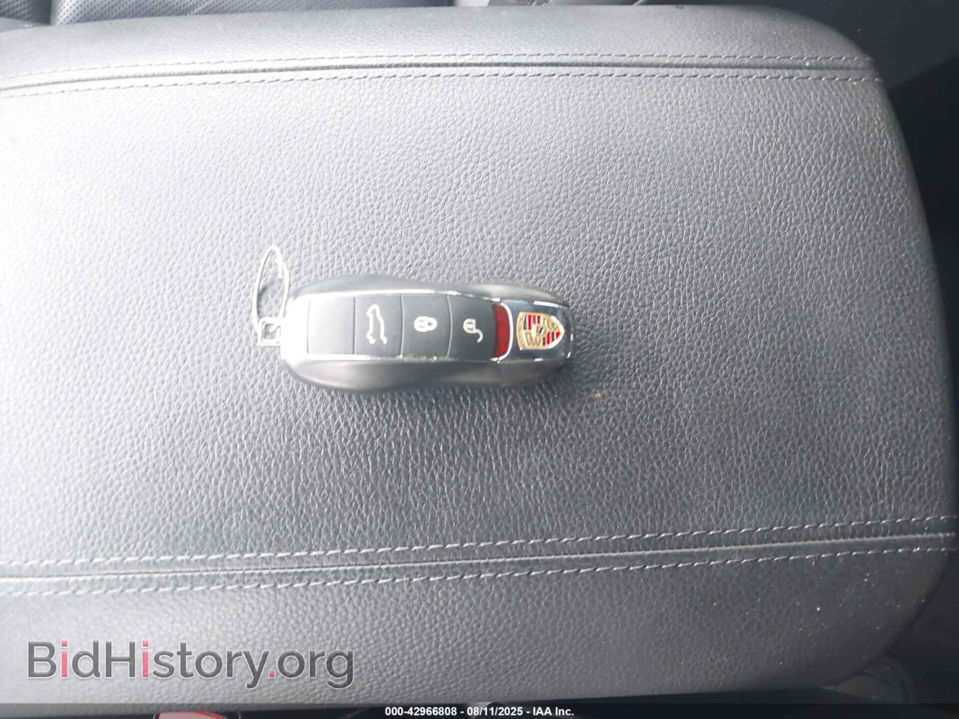 2016 PORSCHE CAYENNE - VIN: WP1AA2A23GLA04838 - Фото 11