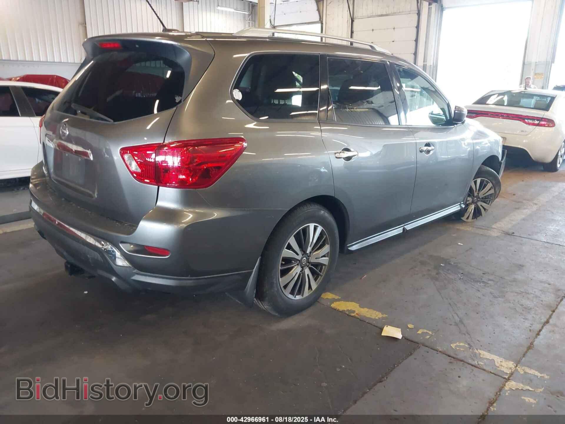 2017 NISSAN PATHFINDER - VIN: 5N1DR2MN8HC659023 - Фото 4