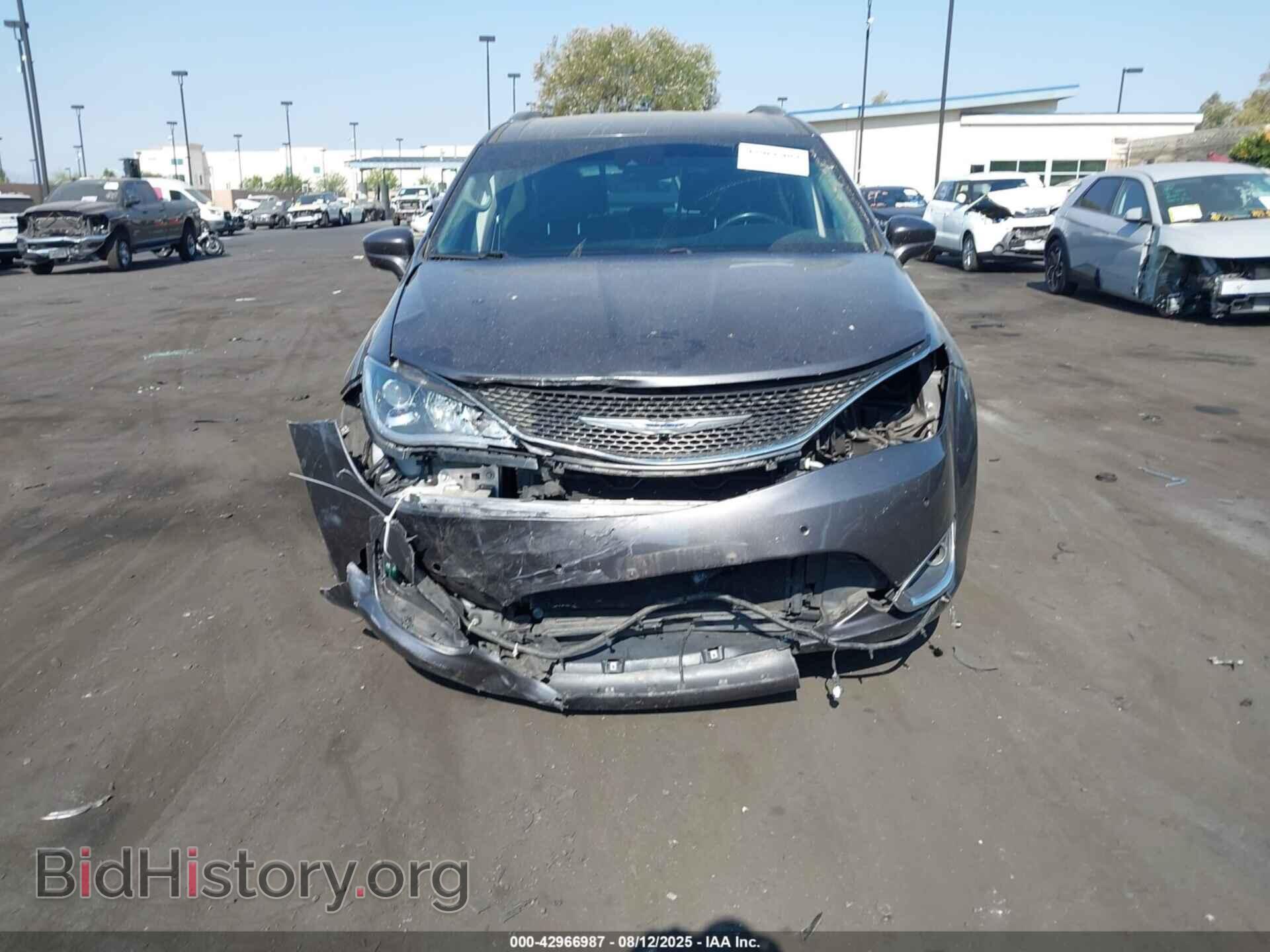 2017 CHRYSLER PACIFICA - VIN: 2C4RC1EG1HR542638 - Photo 12
