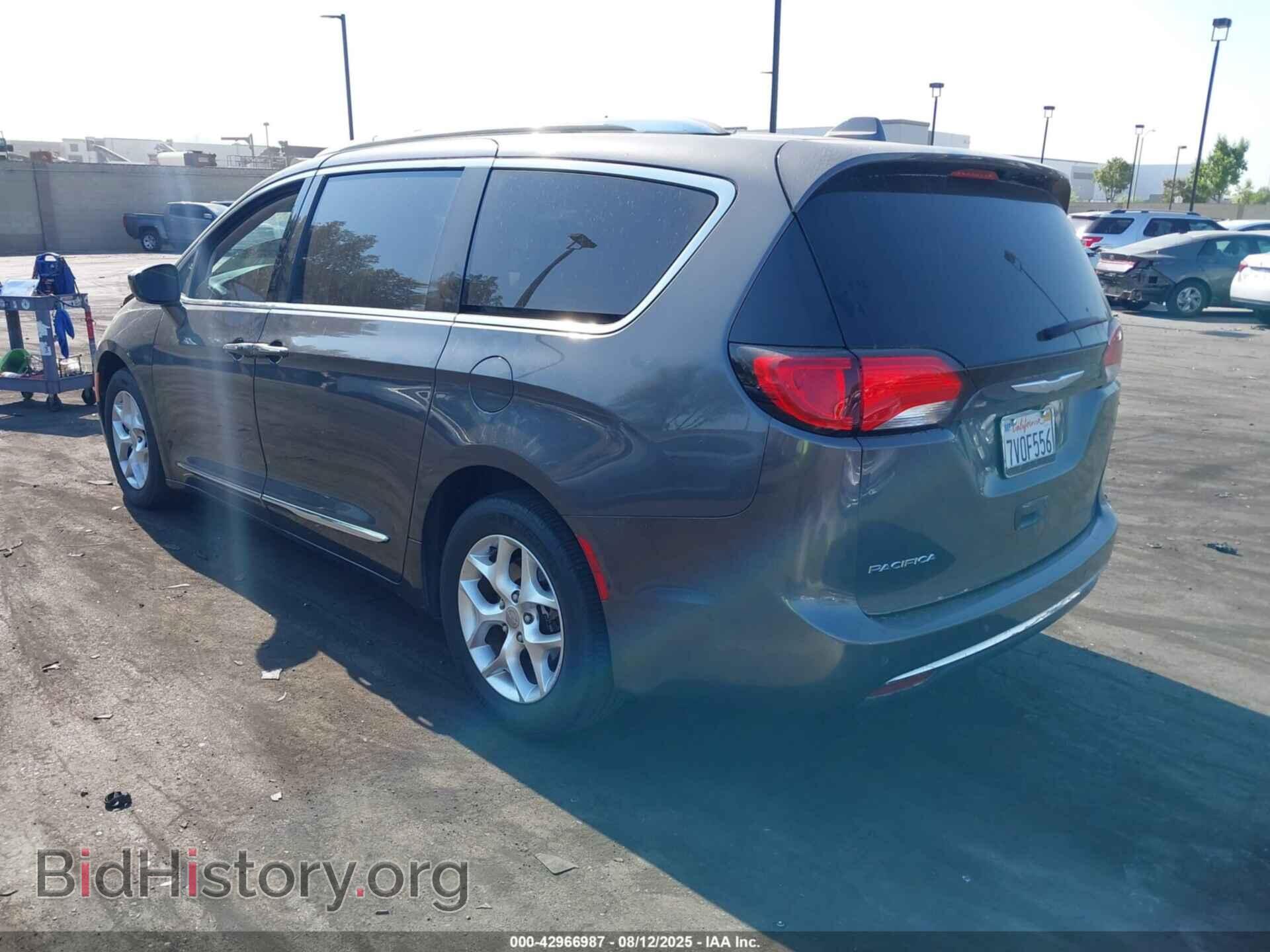 2017 CHRYSLER PACIFICA - VIN: 2C4RC1EG1HR542638 - Photo 3