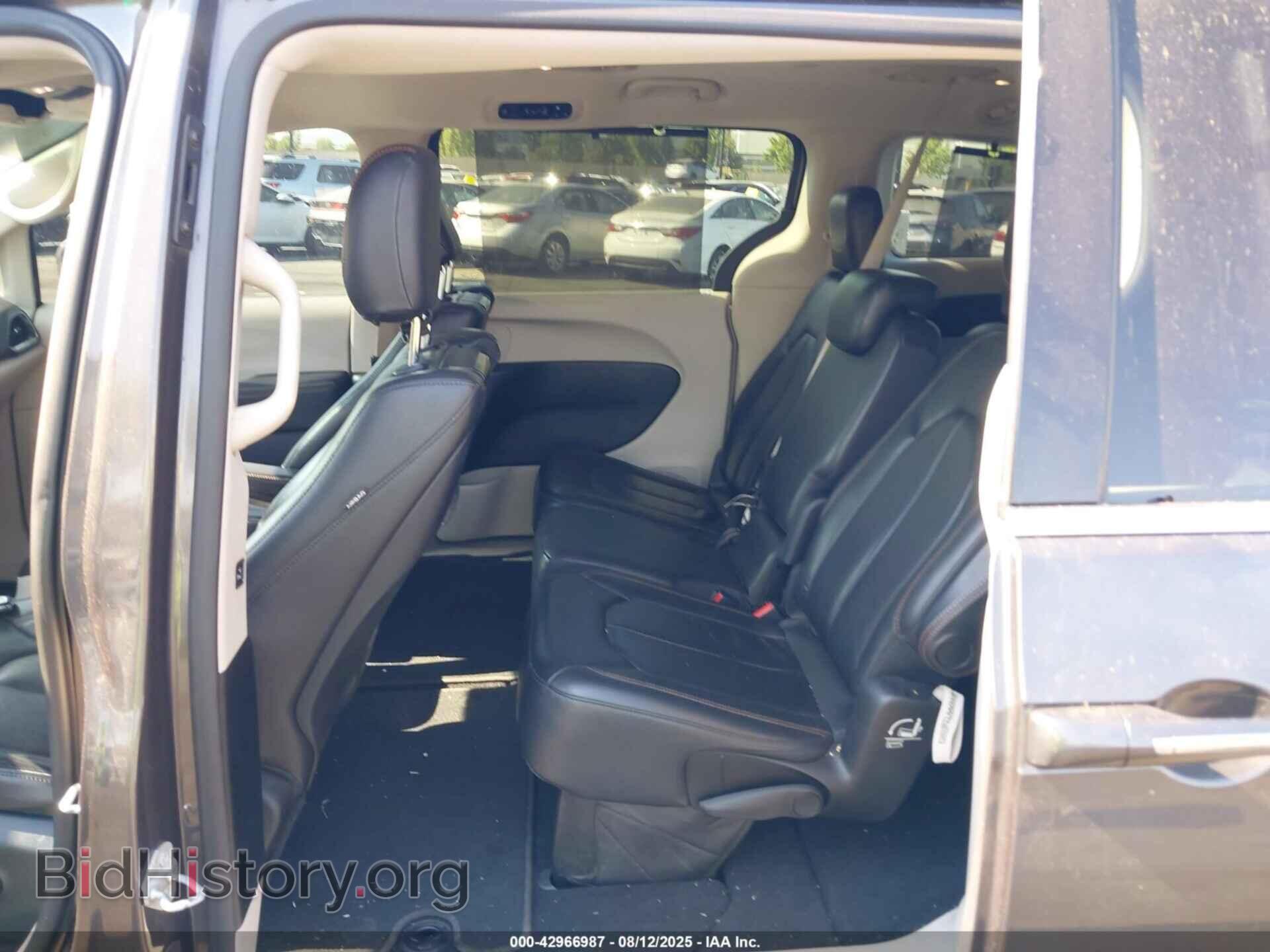 2017 CHRYSLER PACIFICA - VIN: 2C4RC1EG1HR542638 - Photo 8