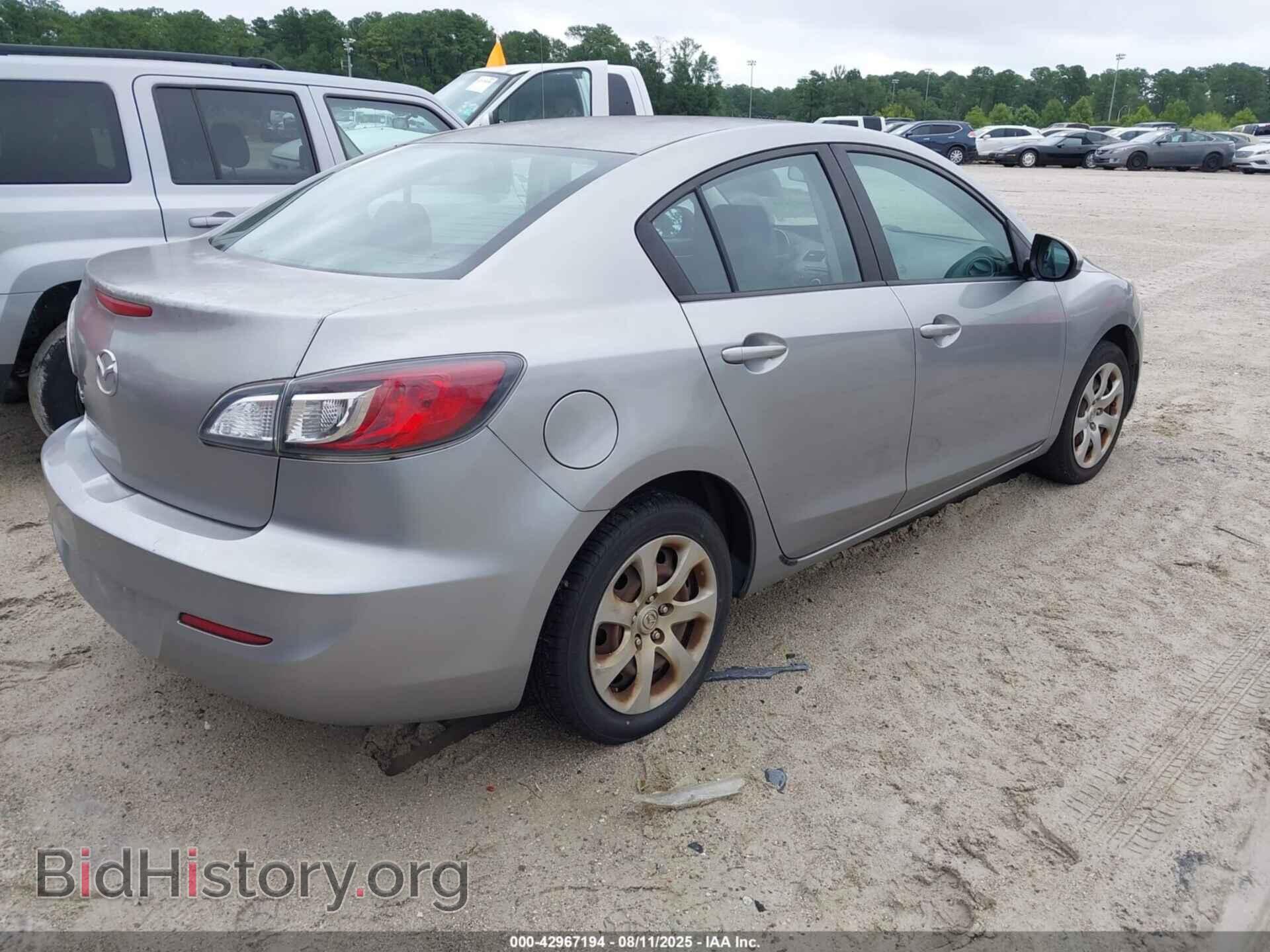 2013 MAZDA MAZDA3 - VIN: JM1BL1TFXD1771538 - Фото 4