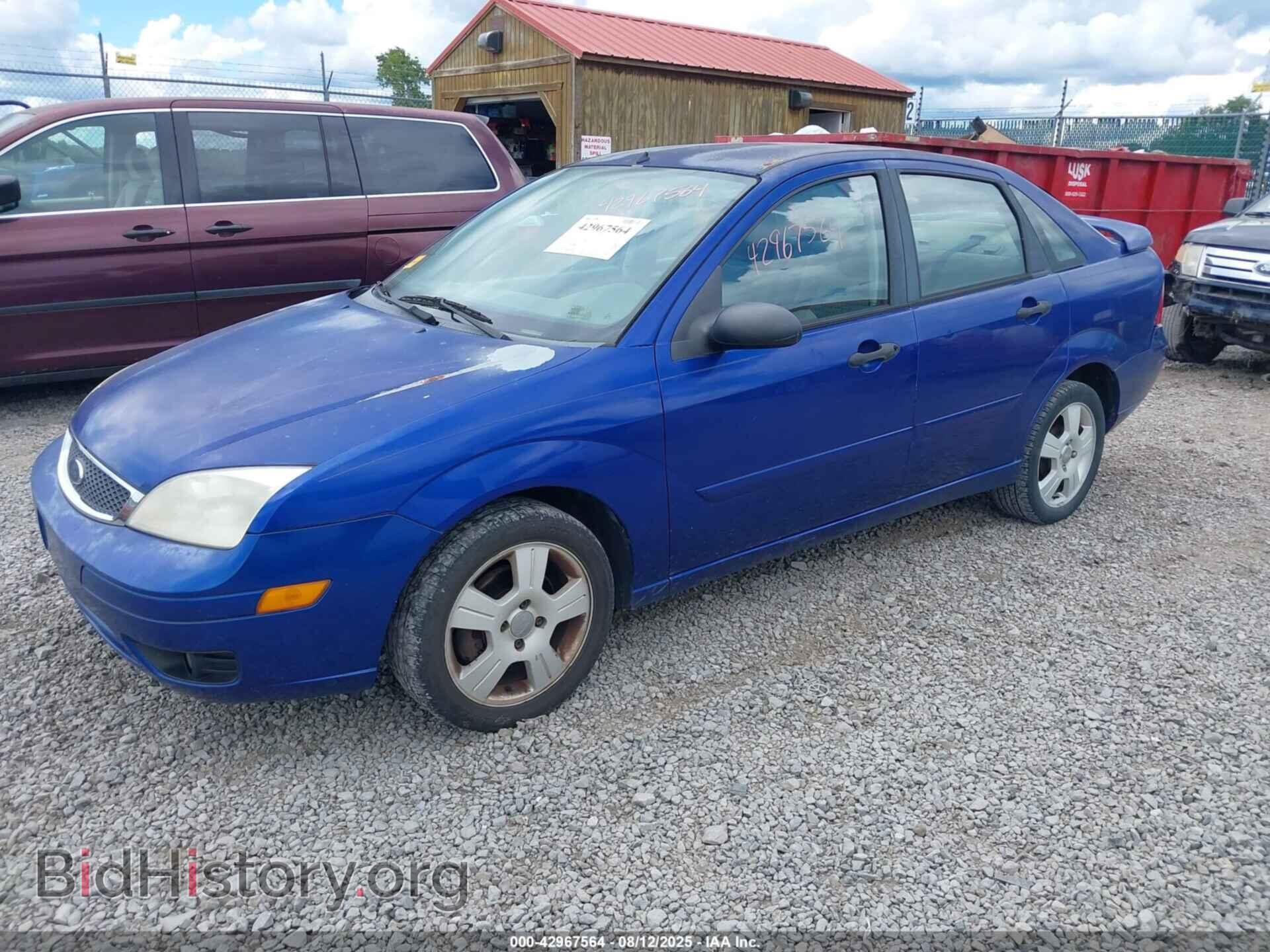 2005 FORD FOCUS - VIN: 1FAFP34N75W164823 - Фото 2