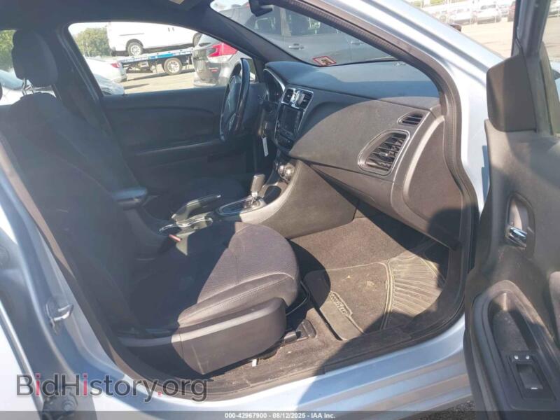 2013 Chrysler 200 (VIN 1C3CCBBBXDN683546) — фото 5 из 11