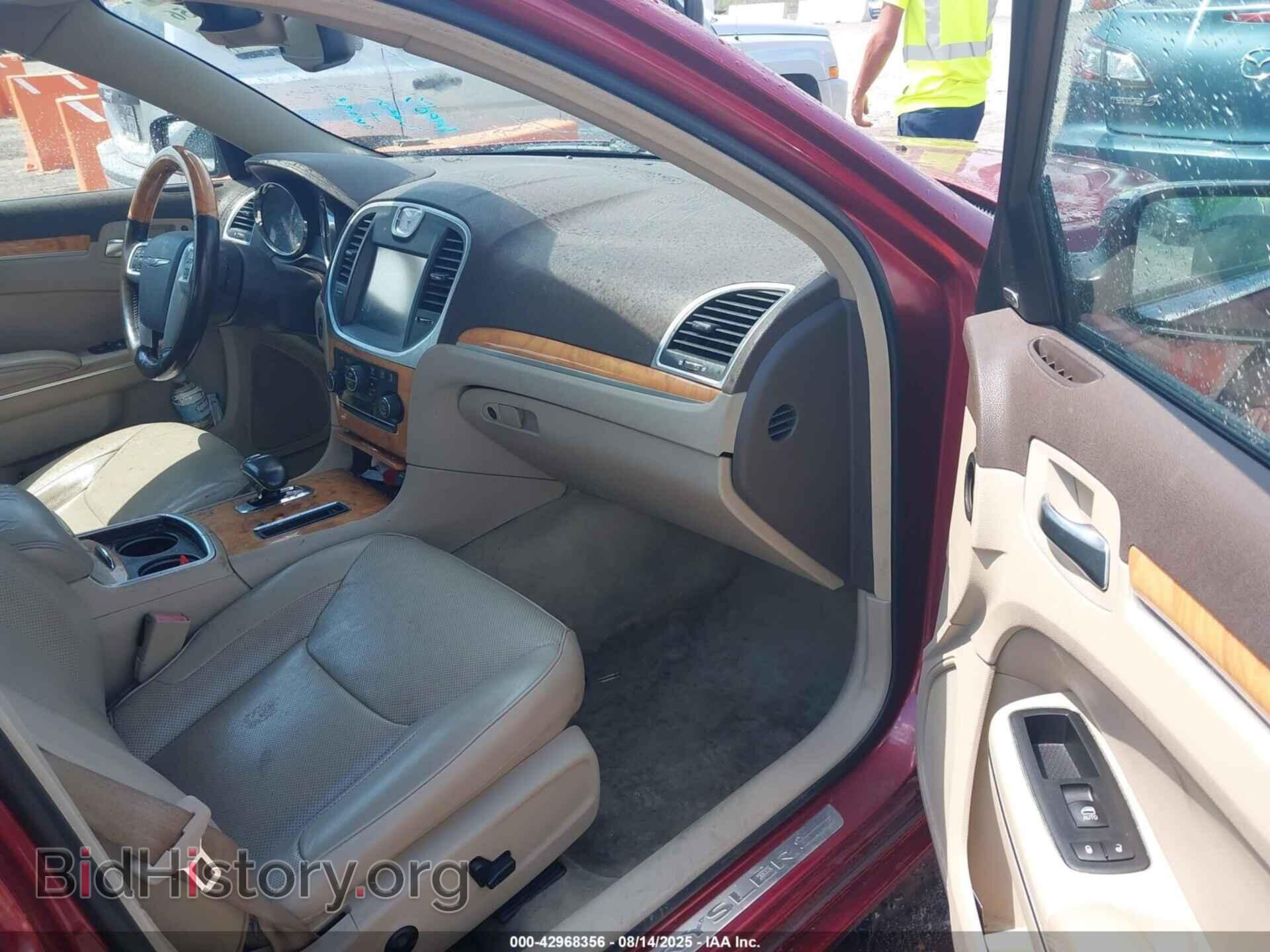 2012 CHRYSLER 300 - VIN: 2C3CCACG8CH207923 - Фото 5
