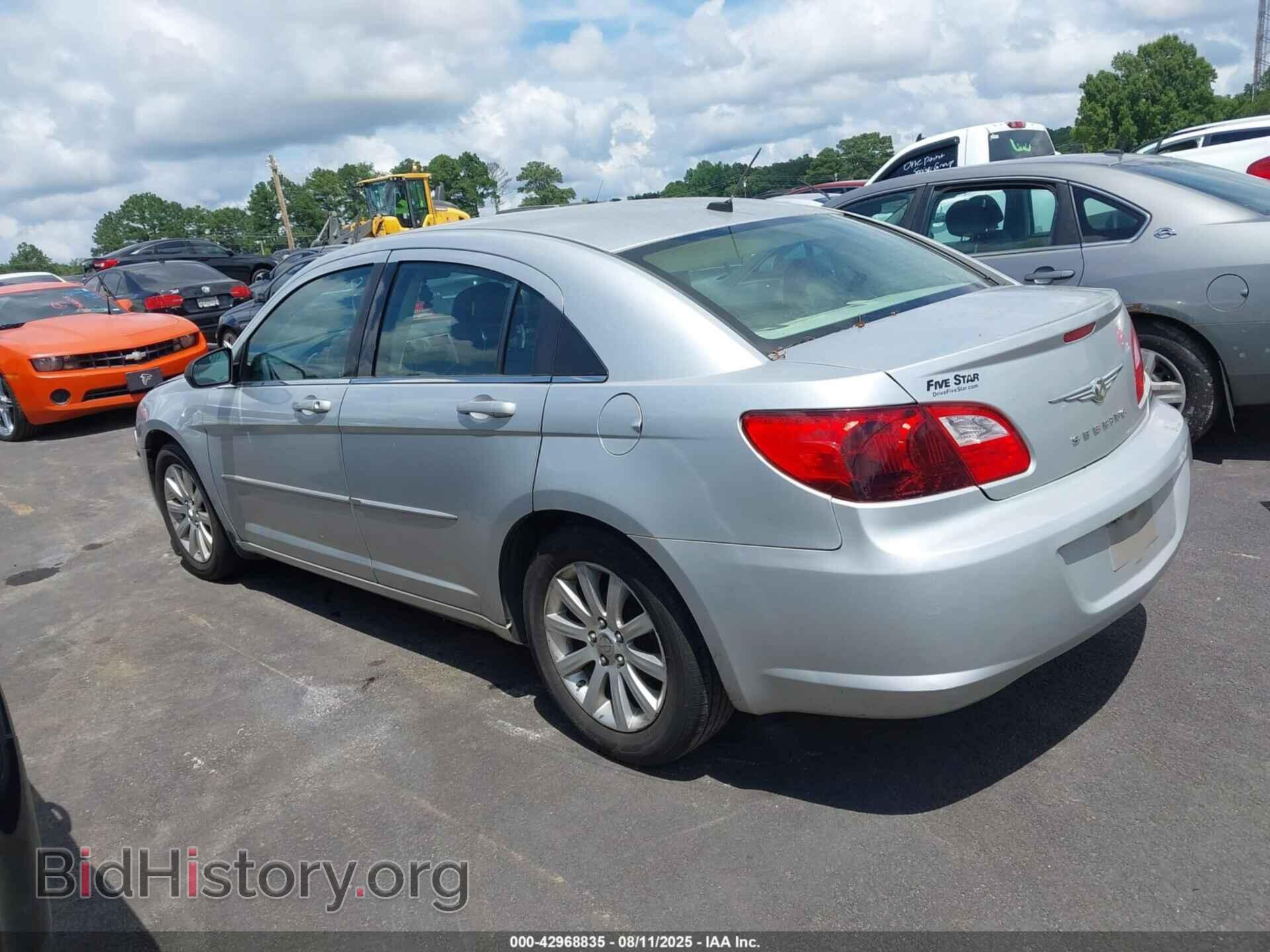 2010 CHRYSLER SEBRING - VIN: 1C3CC5FB8AN233868 - Фото 3