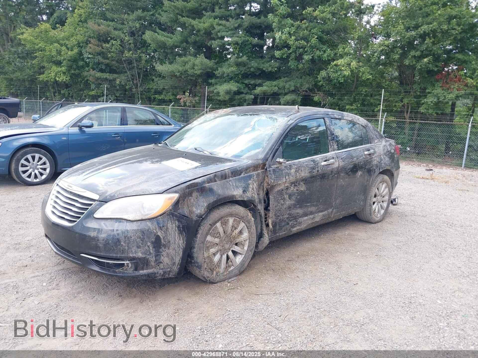 2014 CHRYSLER 200 - VIN: 1C3CCBCG3EN125548 - Фото 2