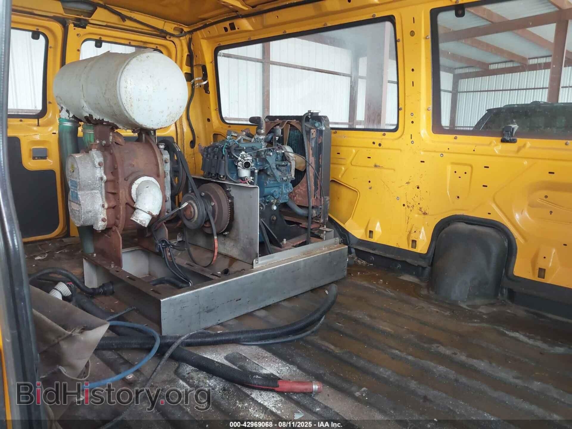 2011 FORD E-250 - VIN: 1FTNE2ELXBDA13663 - Photo 8
