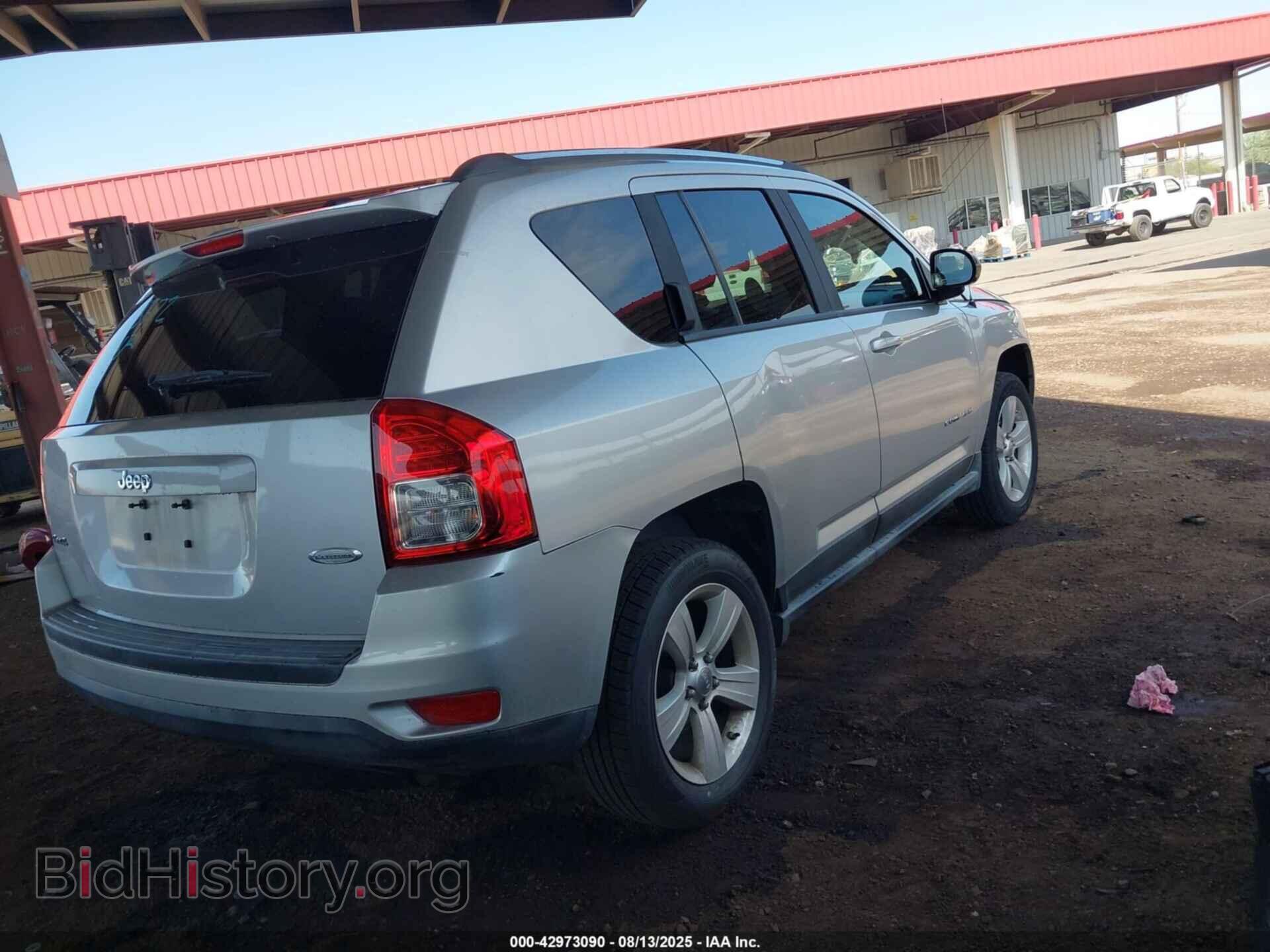 2012 JEEP COMPASS - VIN: 1C4NJDEB7CD667245 - Photo 4