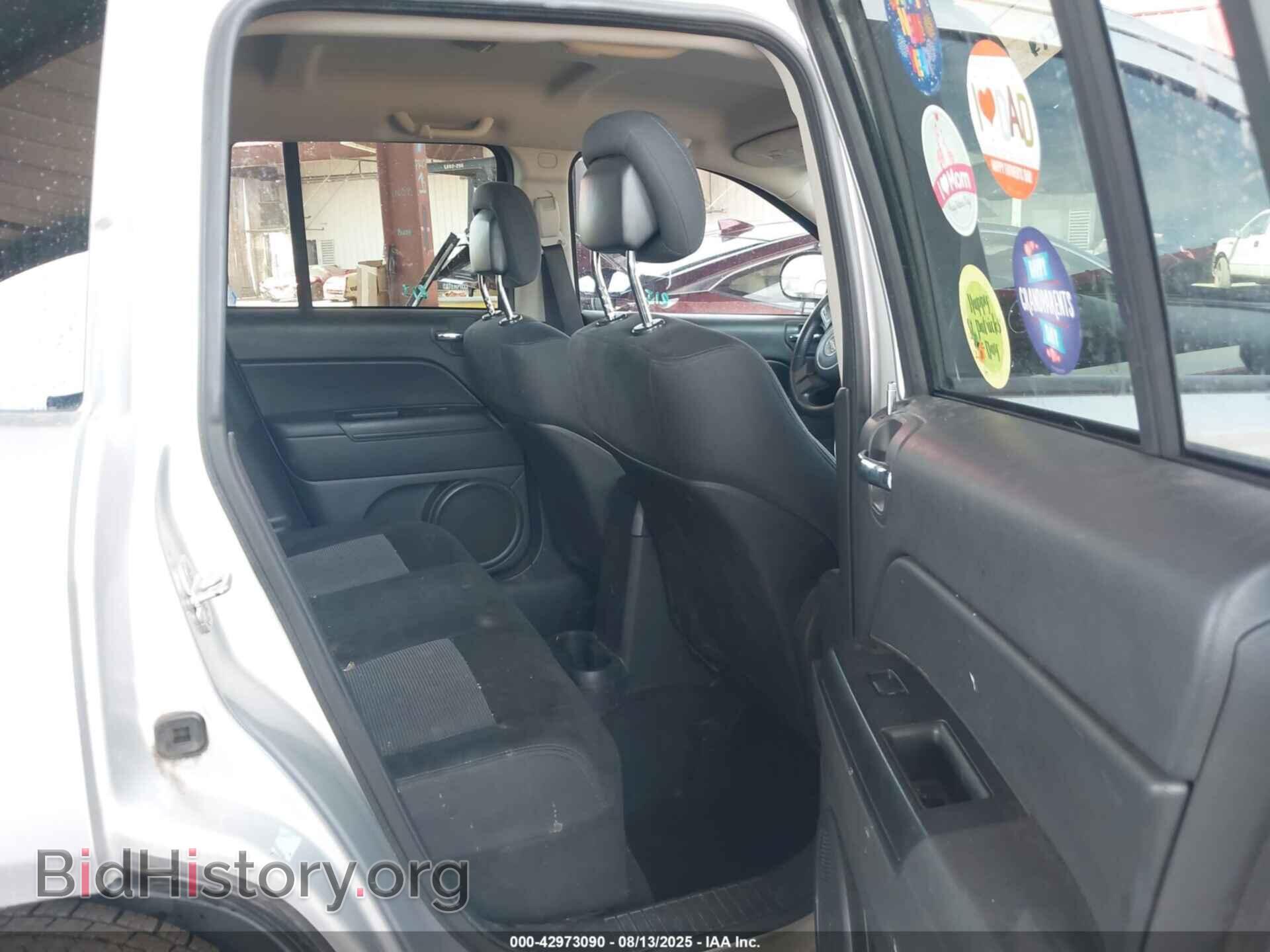 2012 JEEP COMPASS - VIN: 1C4NJDEB7CD667245 - Photo 8