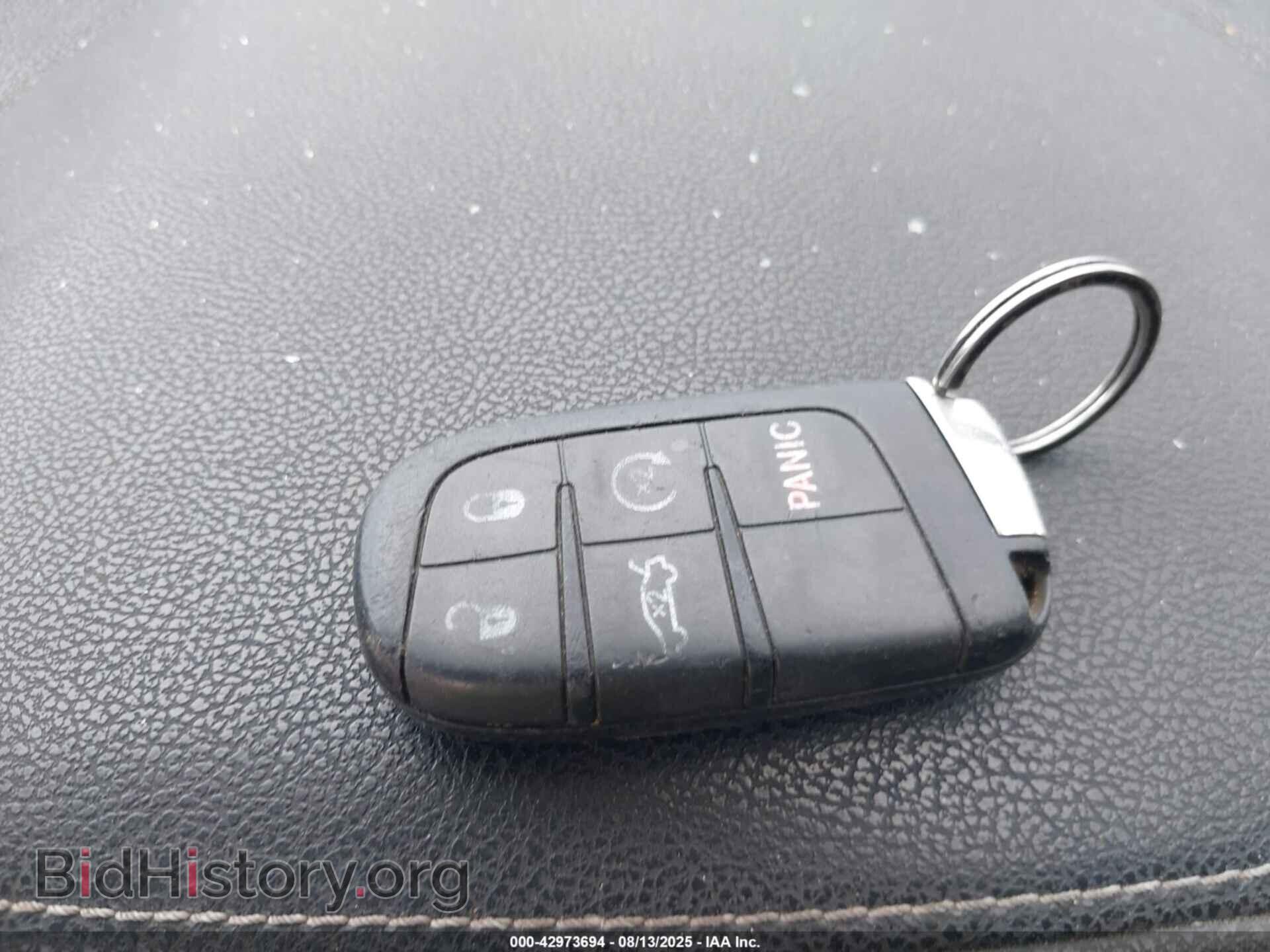 2017 CHRYSLER 300 - VIN: 2C3CCAGG2HH637576 - Фото 11
