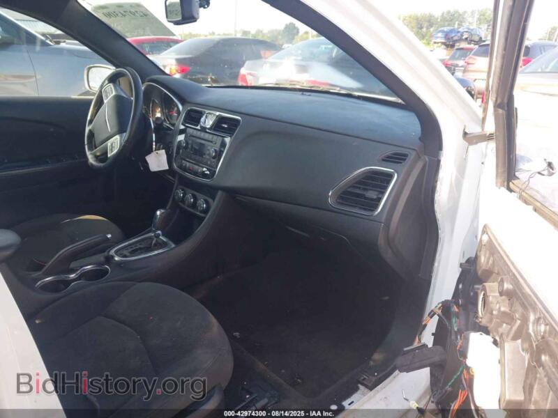 2013 Chrysler 200 (VIN 1C3CCBBB3DN579741) — photo 5 of 17