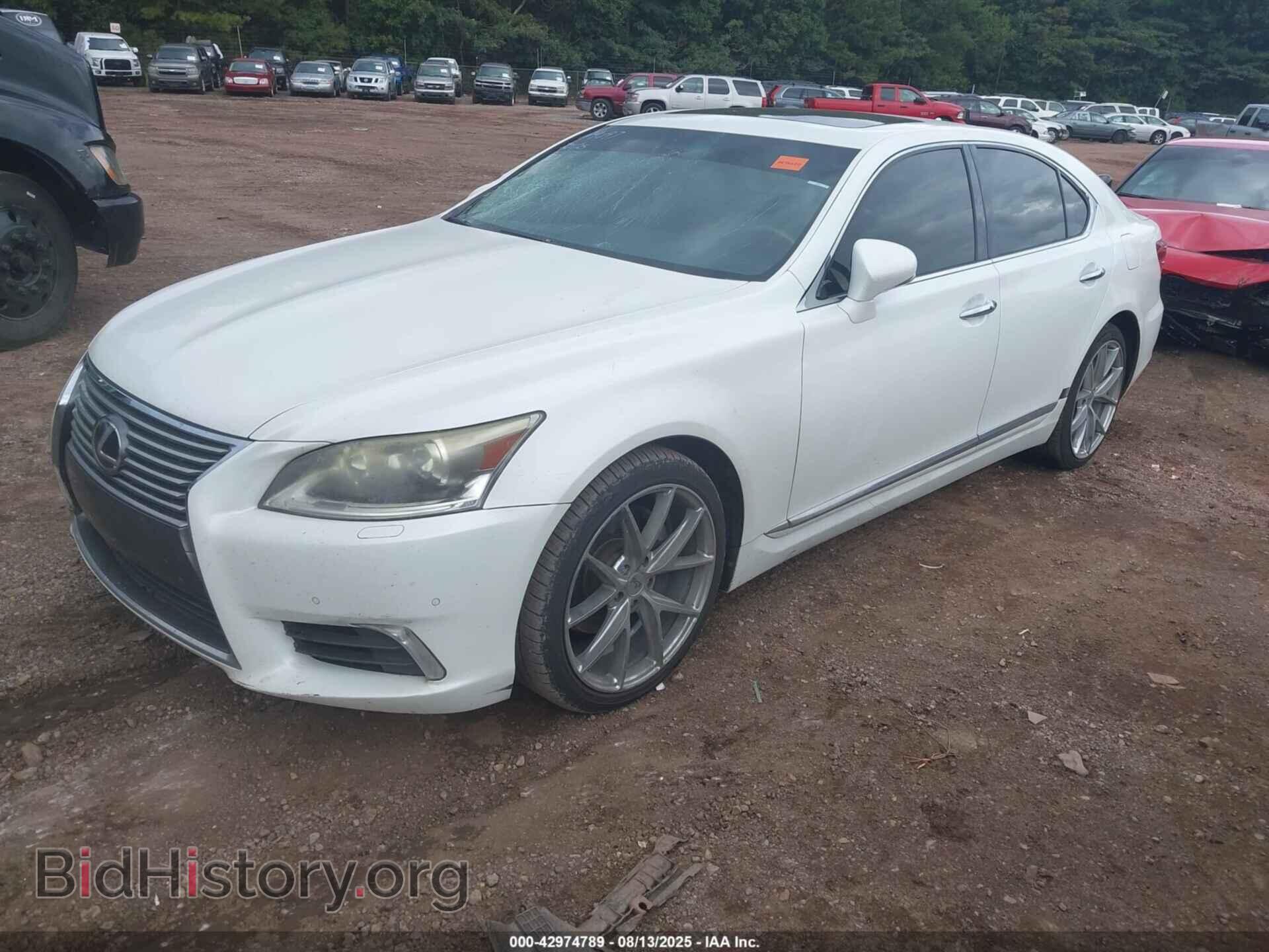 2013 LEXUS LS 460 - VIN: JTHBL5EF7D5115499 - Photo 2