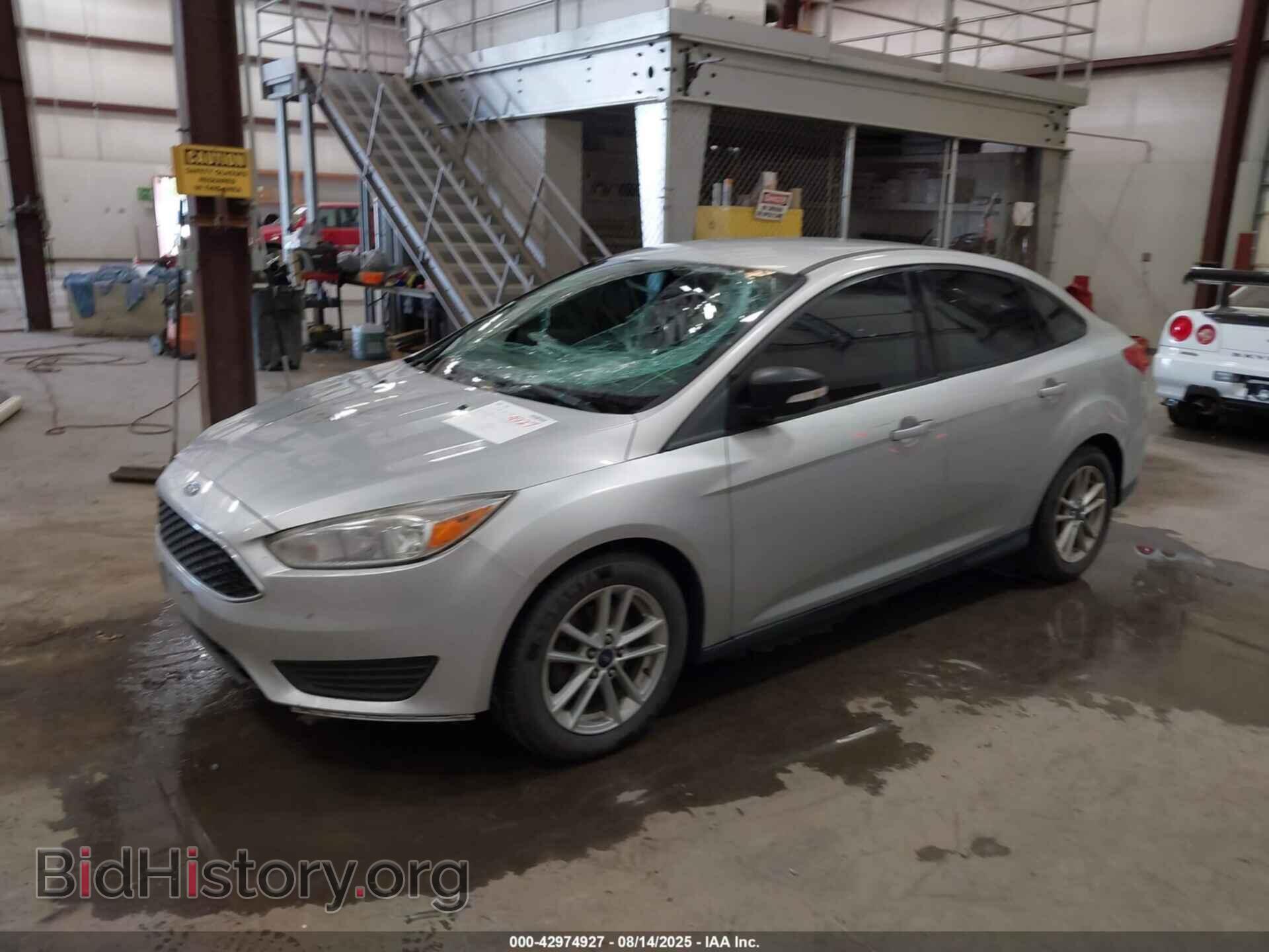 2017 FORD FOCUS - VIN: 1FADP3F23HL314300 - Photo 2