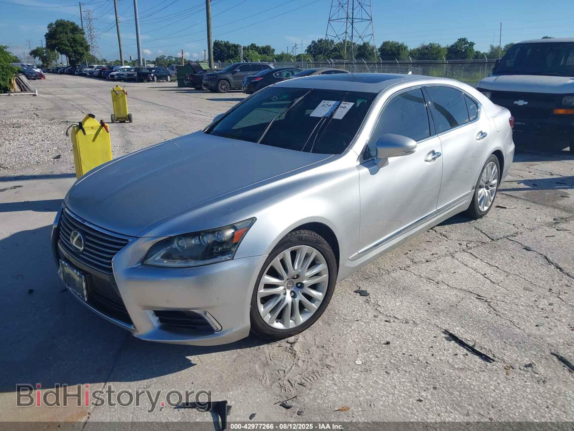 2013 LEXUS LS 460 - VIN: JTHBL5EF3D5121266 - Photo 2