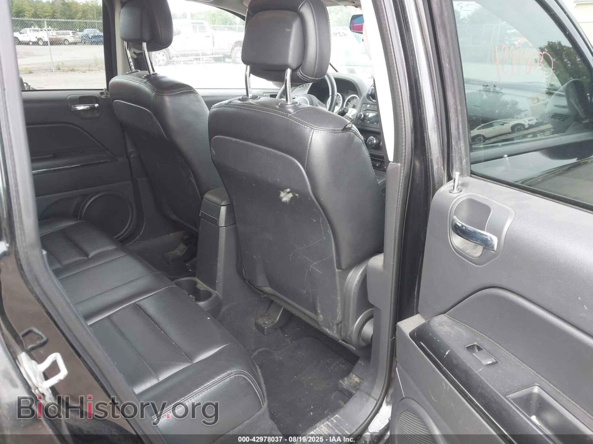 2012 JEEP COMPASS - VIN: 1C4NJDCB2CD588682 - Photo 8