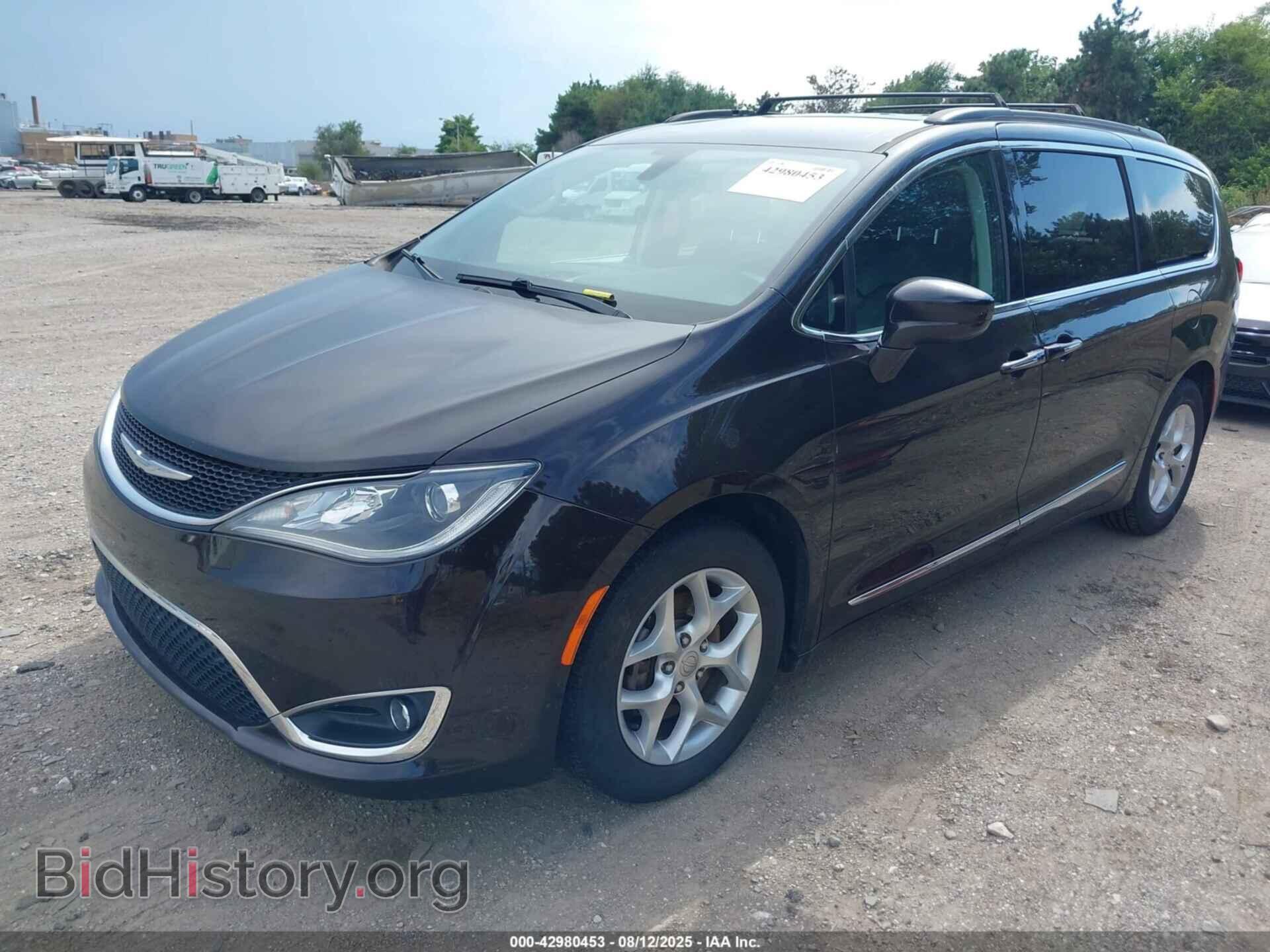 2017 CHRYSLER PACIFICA - VIN: 2C4RC1BG9HR729100 - Фото 2
