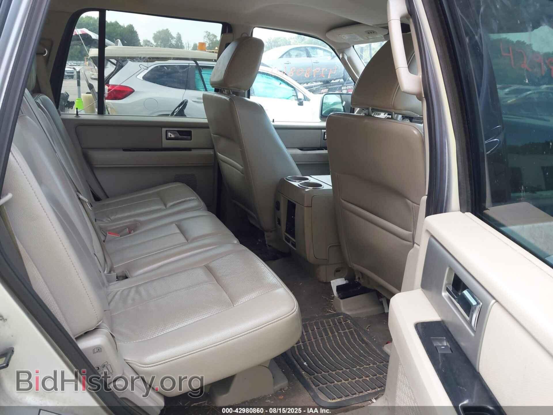 2011 FORD EXPEDITION - VIN: 1FMJU2A58BEF39370 - Фото 8
