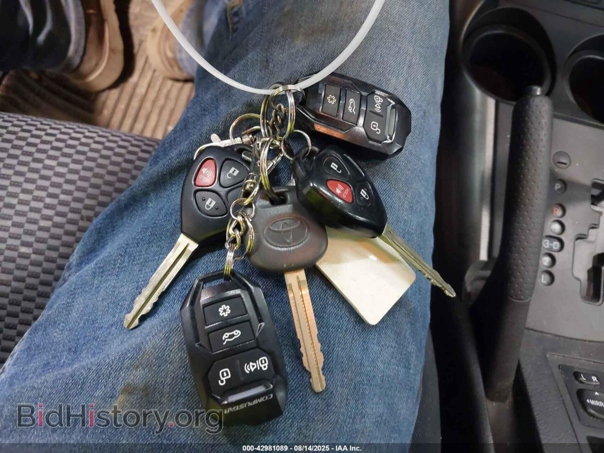 2011 TOYOTA RAV4 - VIN: 2T3RF4DV5BW155905 - Фото 11