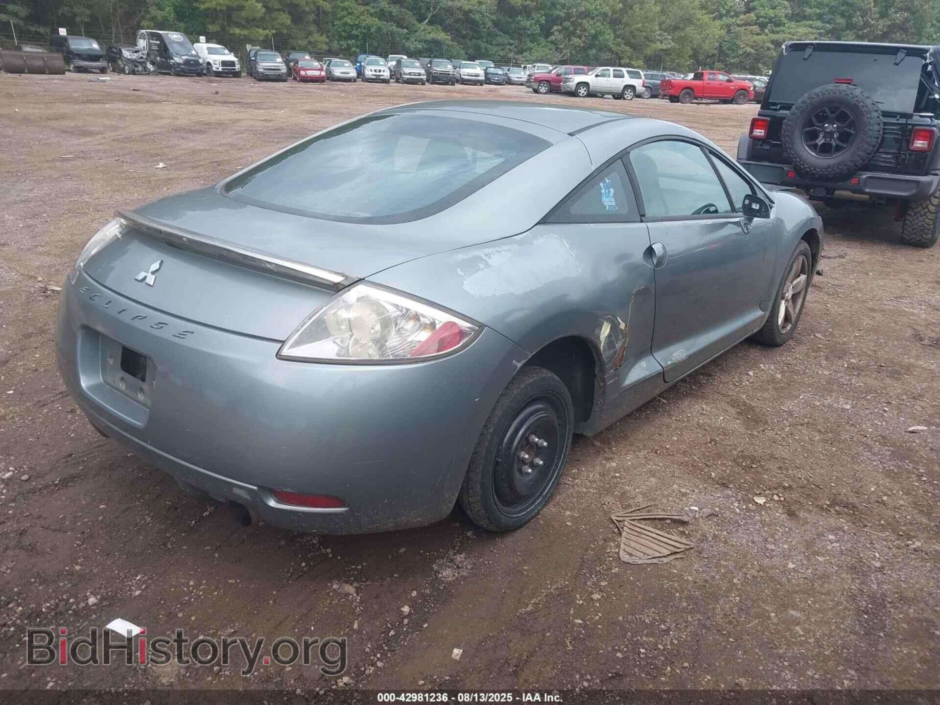 2008 MITSUBISHI ECLIPSE - VIN: 4A3AK24F38E040111 - Photo 4
