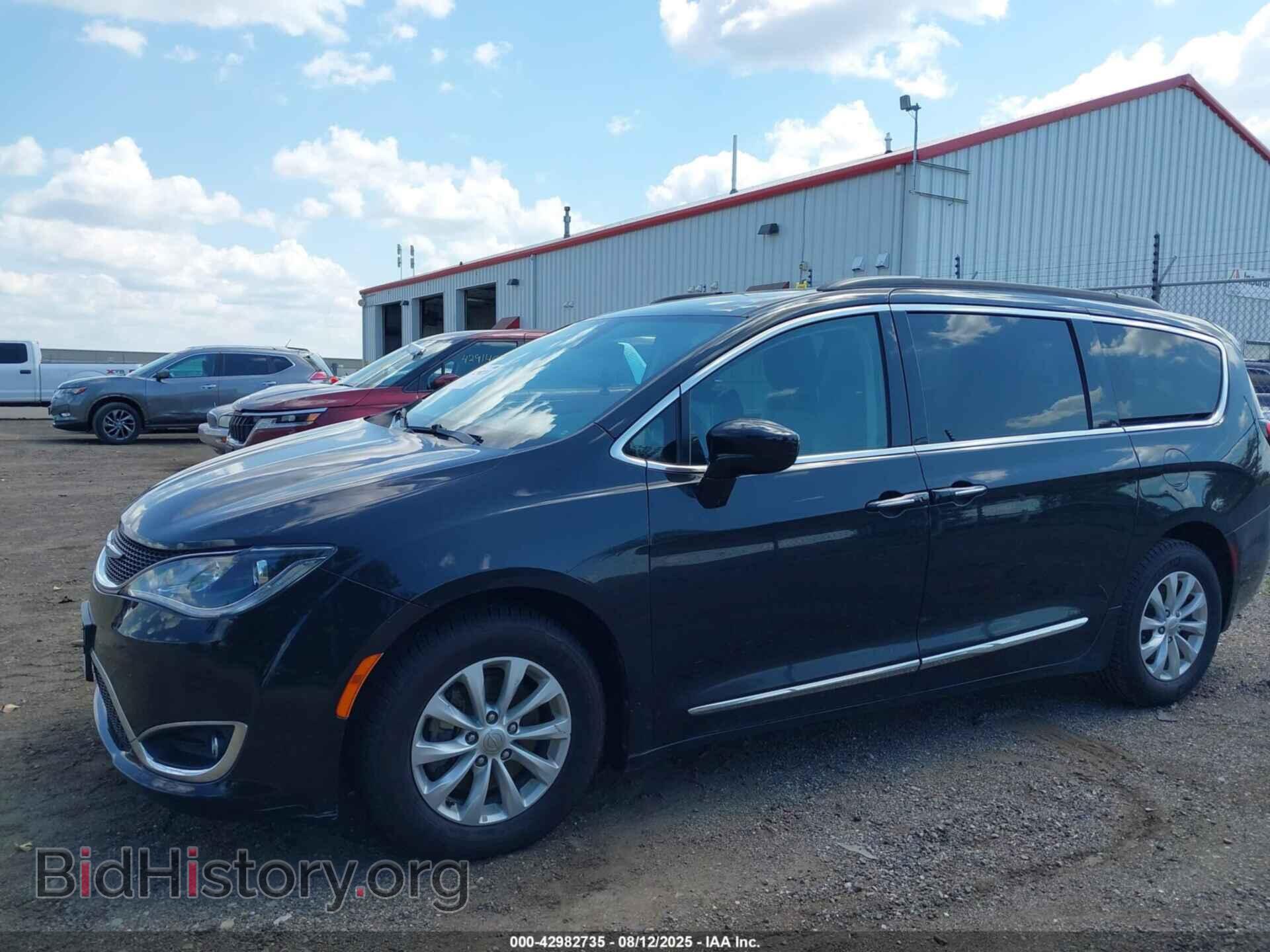 2017 CHRYSLER PACIFICA - VIN: 2C4RC1BG6HR590950 - Фото 6