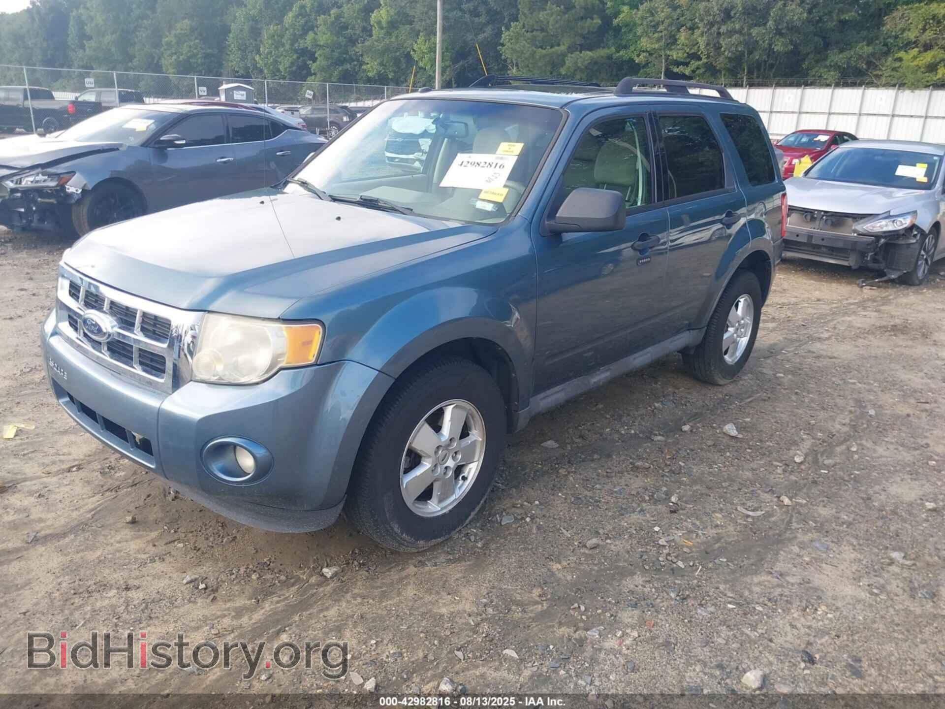 2011 FORD ESCAPE - VIN: 1FMCU0D76BKB82248 - Фото 2