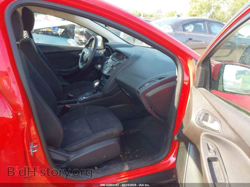 2017 Ford FOCUS (VIN 1FADP3K25HL271424) — фото 5 из 16
