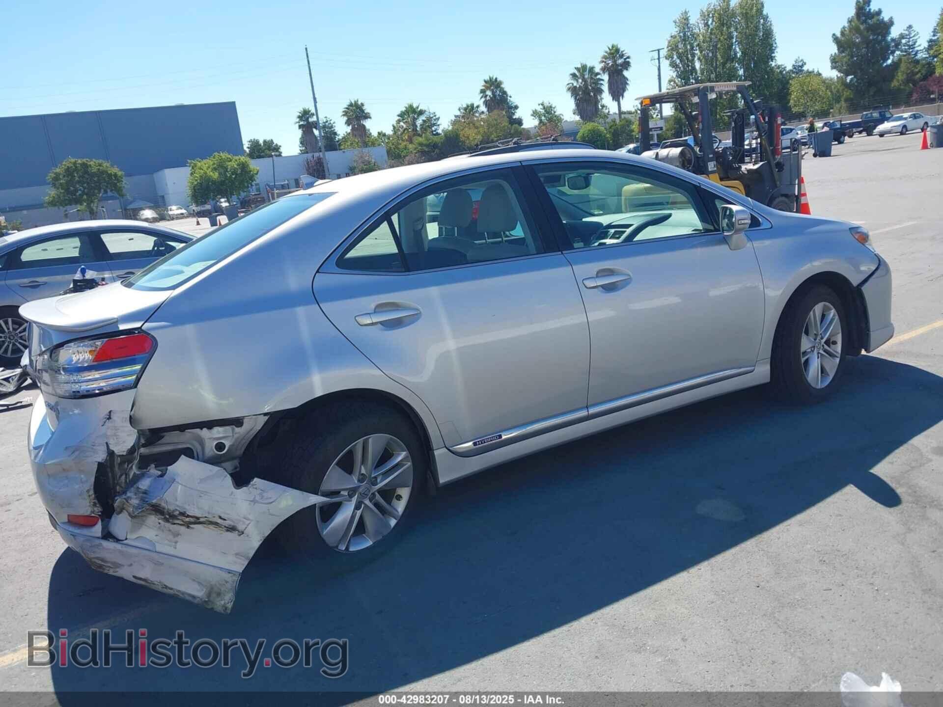 2012 LEXUS HS 250H - VIN: JTHBB1BA7C2048715 - Photo 4