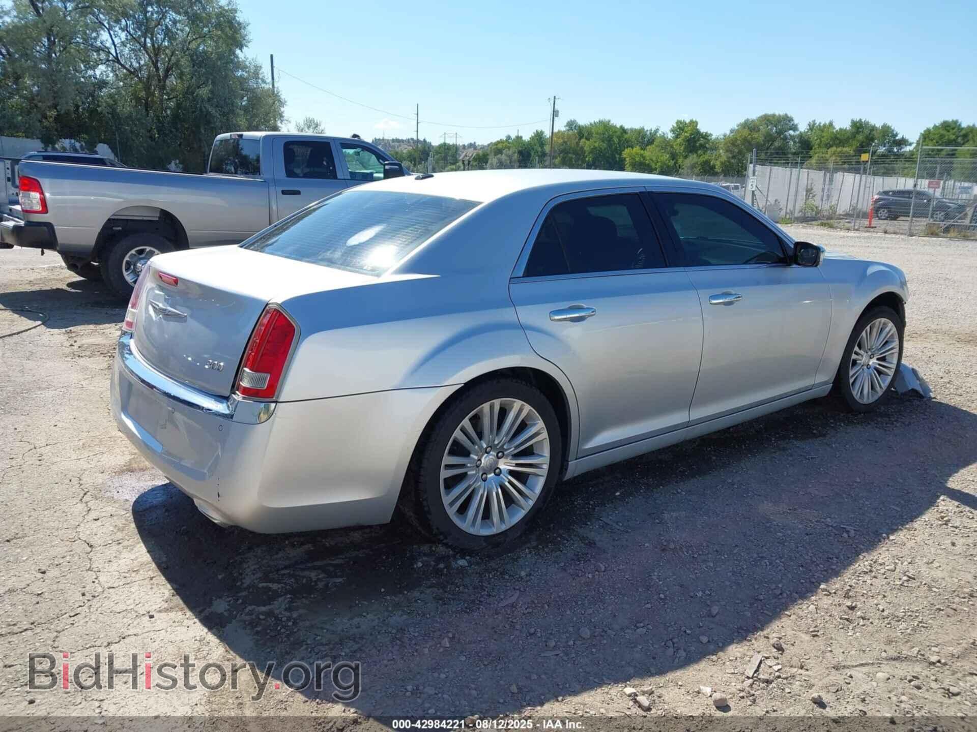 2011 CHRYSLER 300 - VIN: 2C3CA5CG4BH614245 - Фото 4