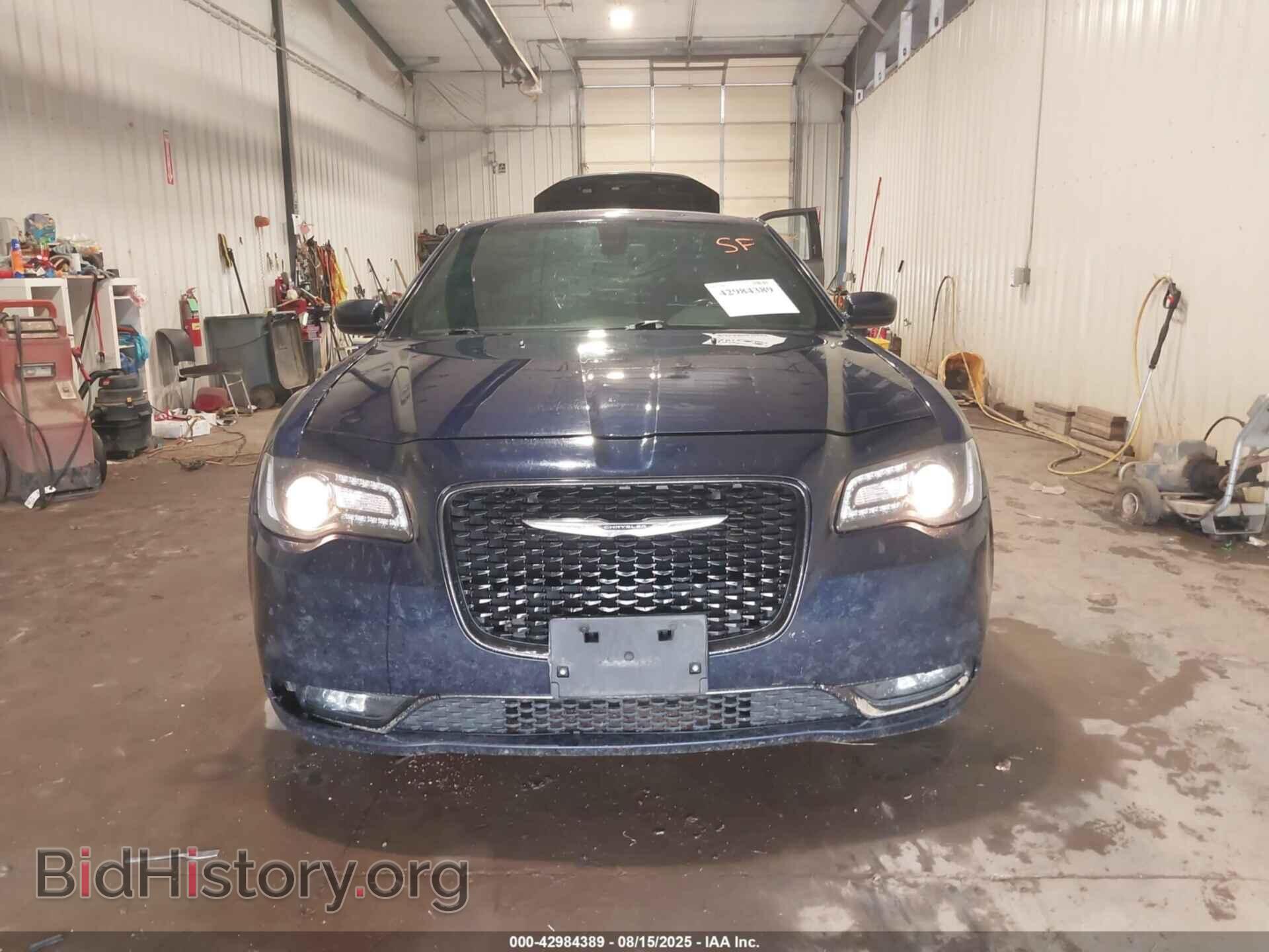 2017 CHRYSLER 300 - VIN: 2C3CCAGGXHH597327 - Фото 12