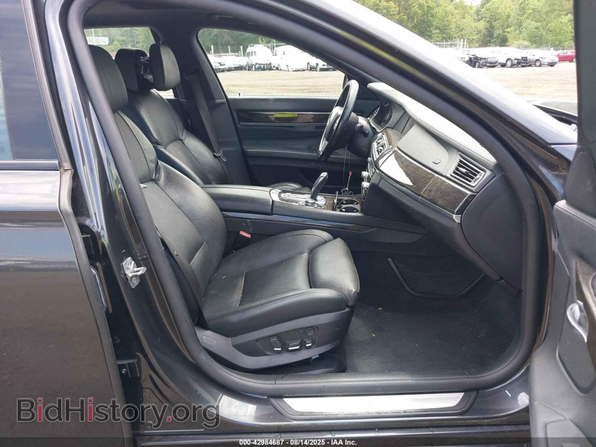 2012 BMW 740LI - VIN: WBAKB4C50CC575863 - Фото 5