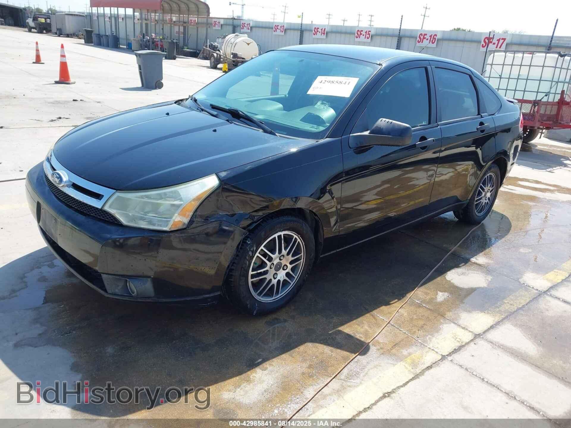 2011 FORD FOCUS - VIN: 1FAHP3FN1BW179500 - Фото 2
