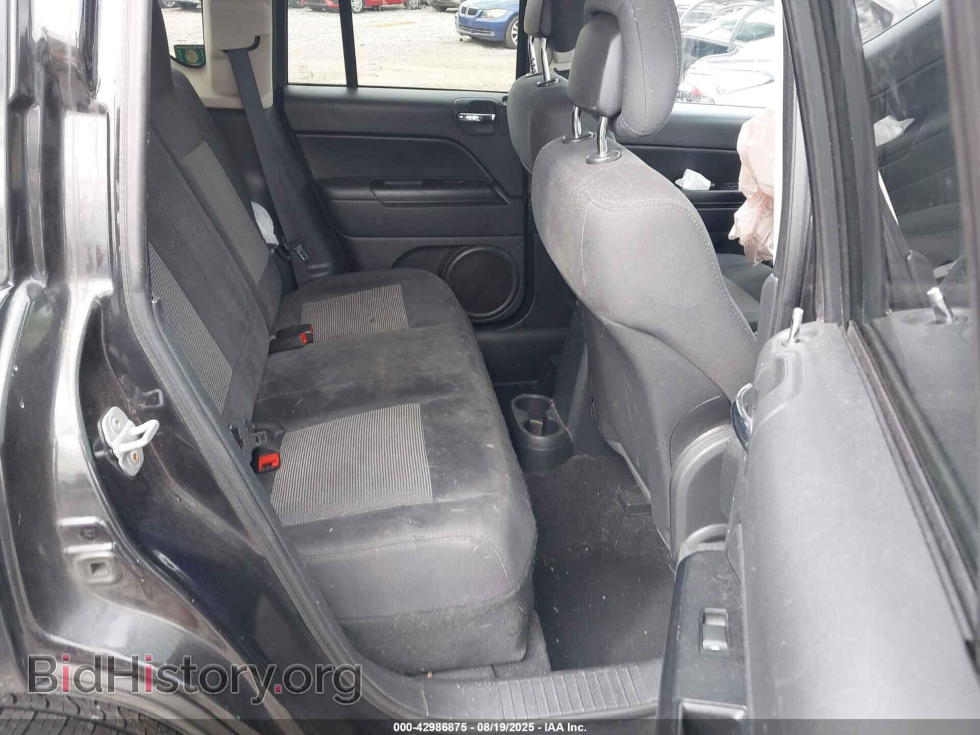 2011 JEEP COMPASS - VIN: 1J4NF1FB7BD134500 - Photo 8