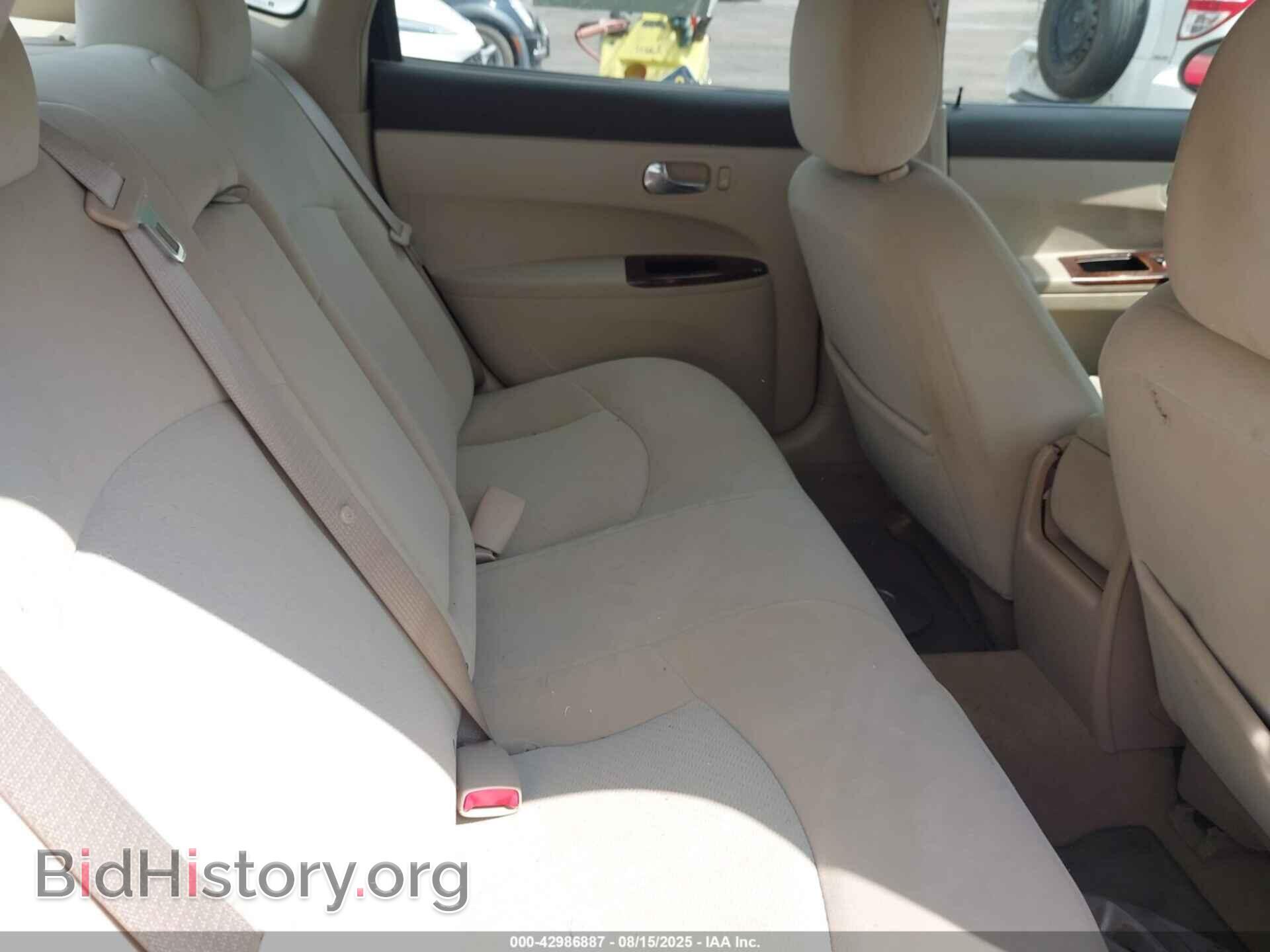 2008 BUICK LACROSSE - VIN: 2G4WC582881185379 - Photo 8