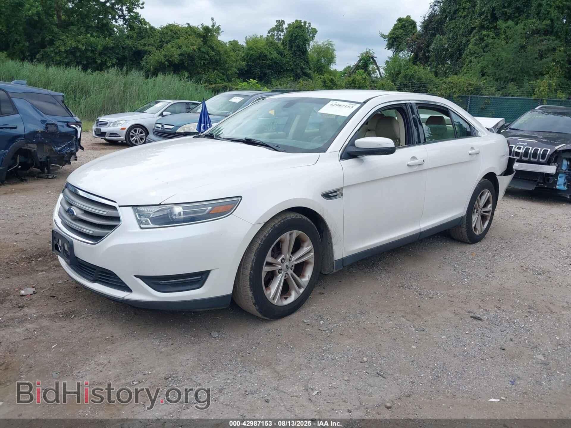 2019 FORD TAURUS - VIN: 1FAHP2E86KG102590 - Фото 2