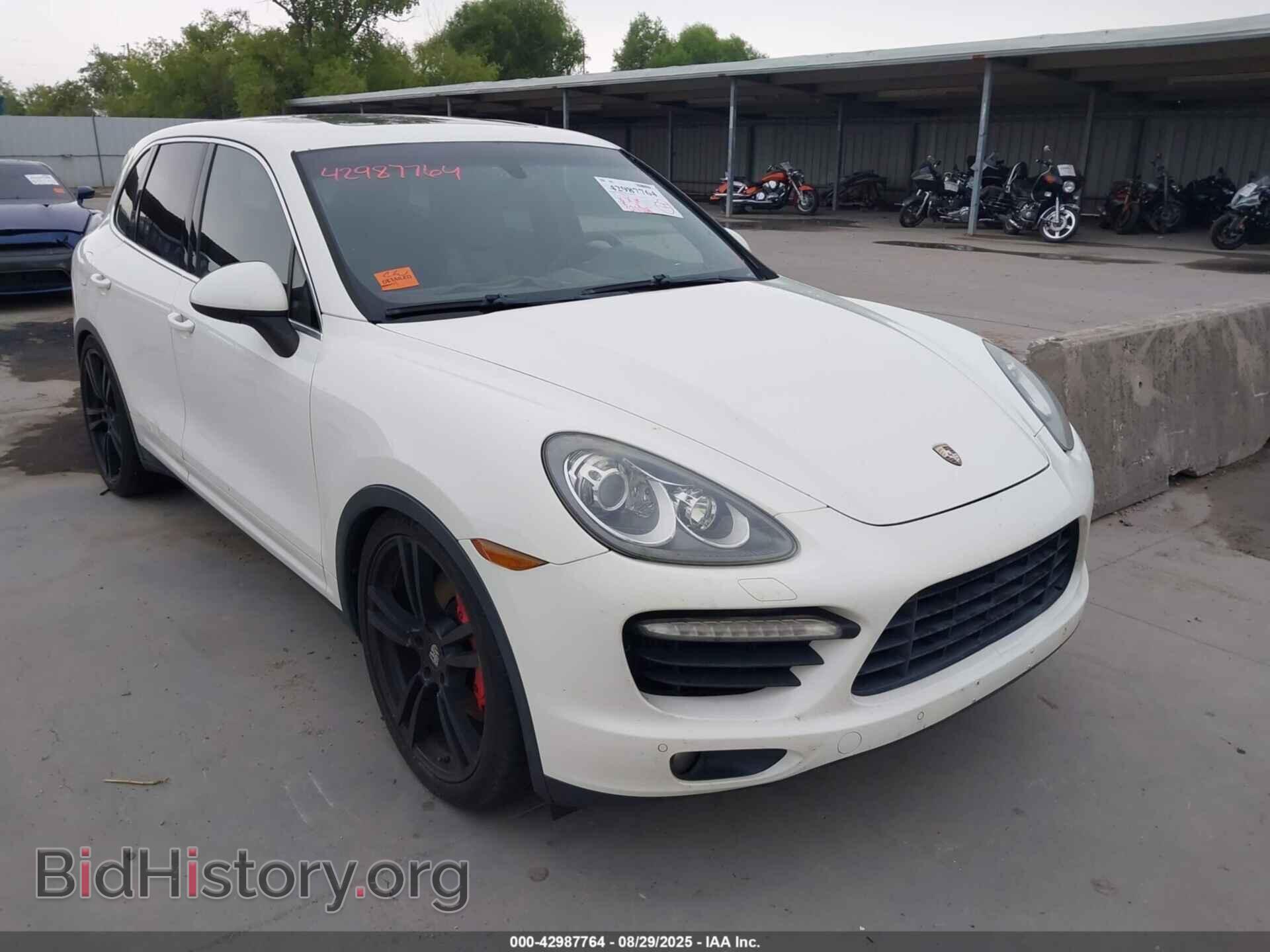 Photo WP1AC2A25BLA81472 - PORSCHE CAYENNE 2011