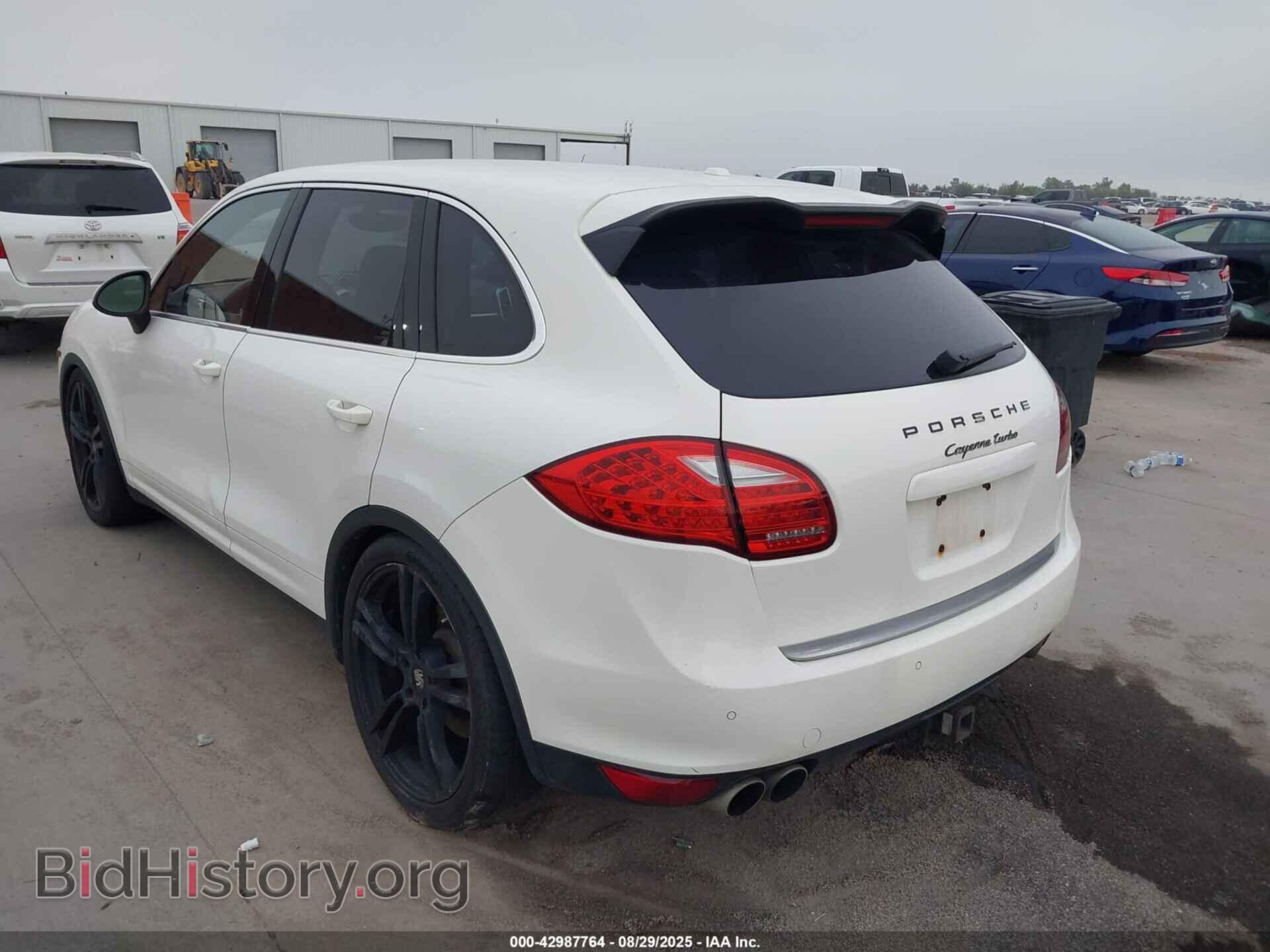 2011 PORSCHE CAYENNE - VIN: WP1AC2A25BLA81472 - Фото 3
