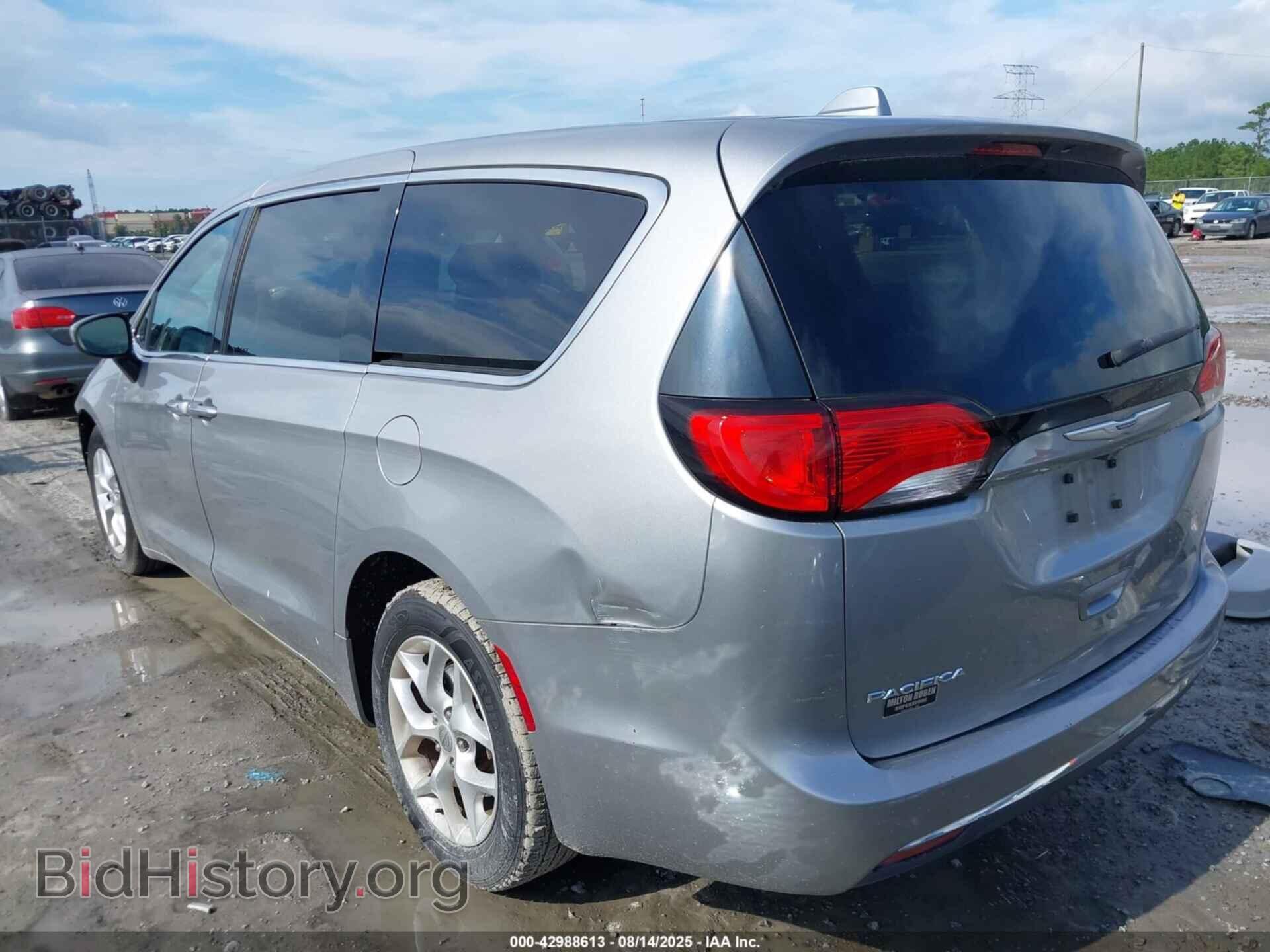 2017 CHRYSLER PACIFICA - VIN: 2C4RC1BG8HR803364 - Фото 3