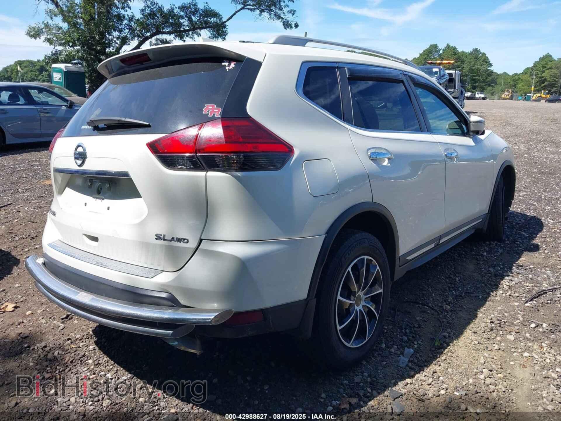 2017 NISSAN ROGUE - VIN: 5N1AT2MVXHC828883 - Фото 4