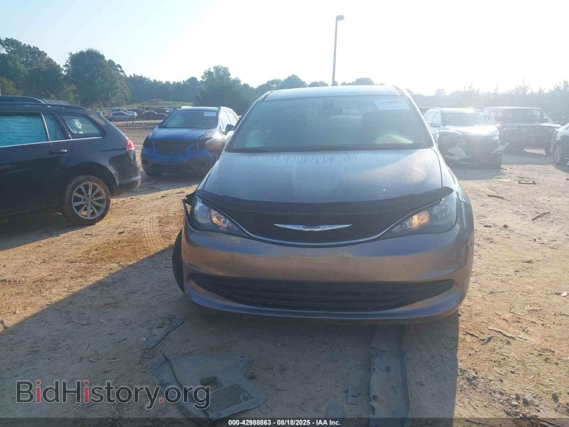 2017 CHRYSLER PACIFICA - VIN: 2C4RC1DGXHR729815 - Фото 12