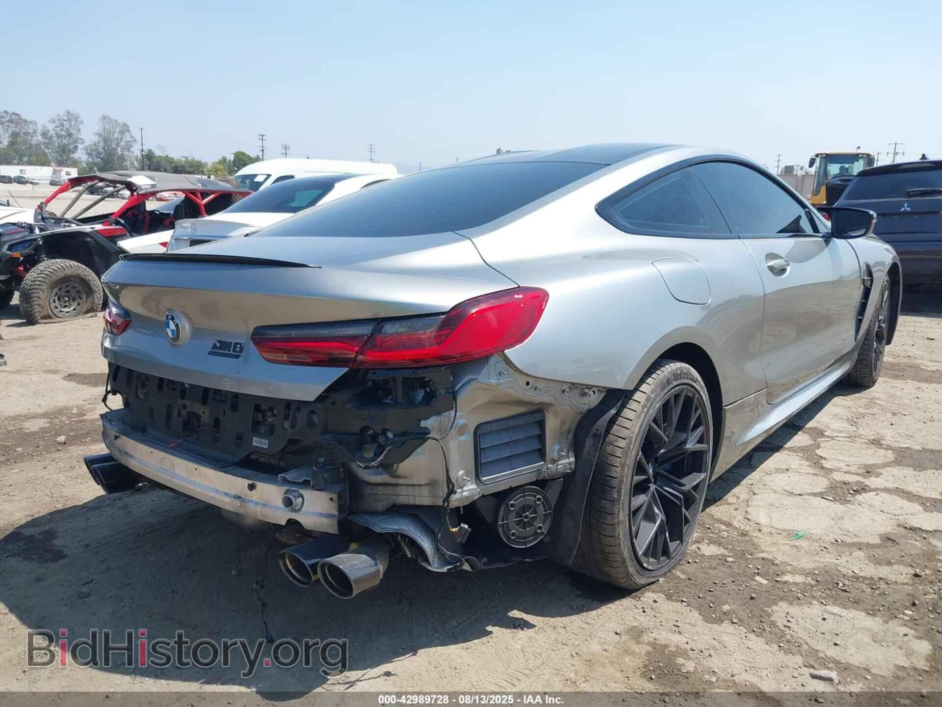 2022 BMW M8 - VIN: WBSAE0C05NCH30649 - Фото 4