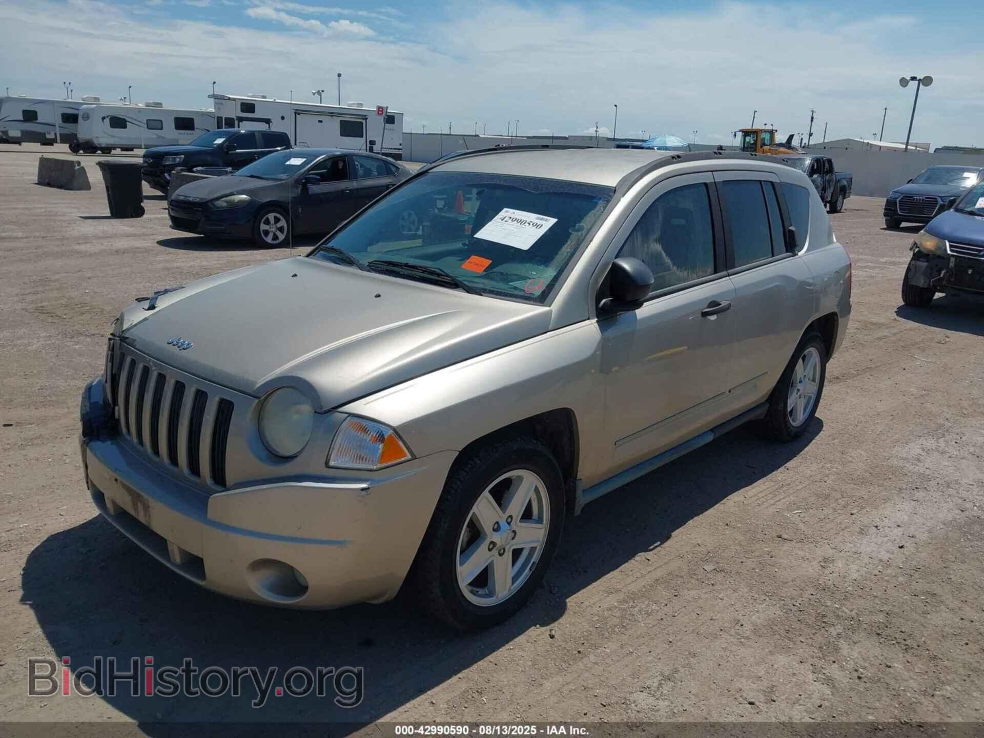 2009 JEEP COMPASS - VIN: 1J4FT47B29D140681 - Photo 2