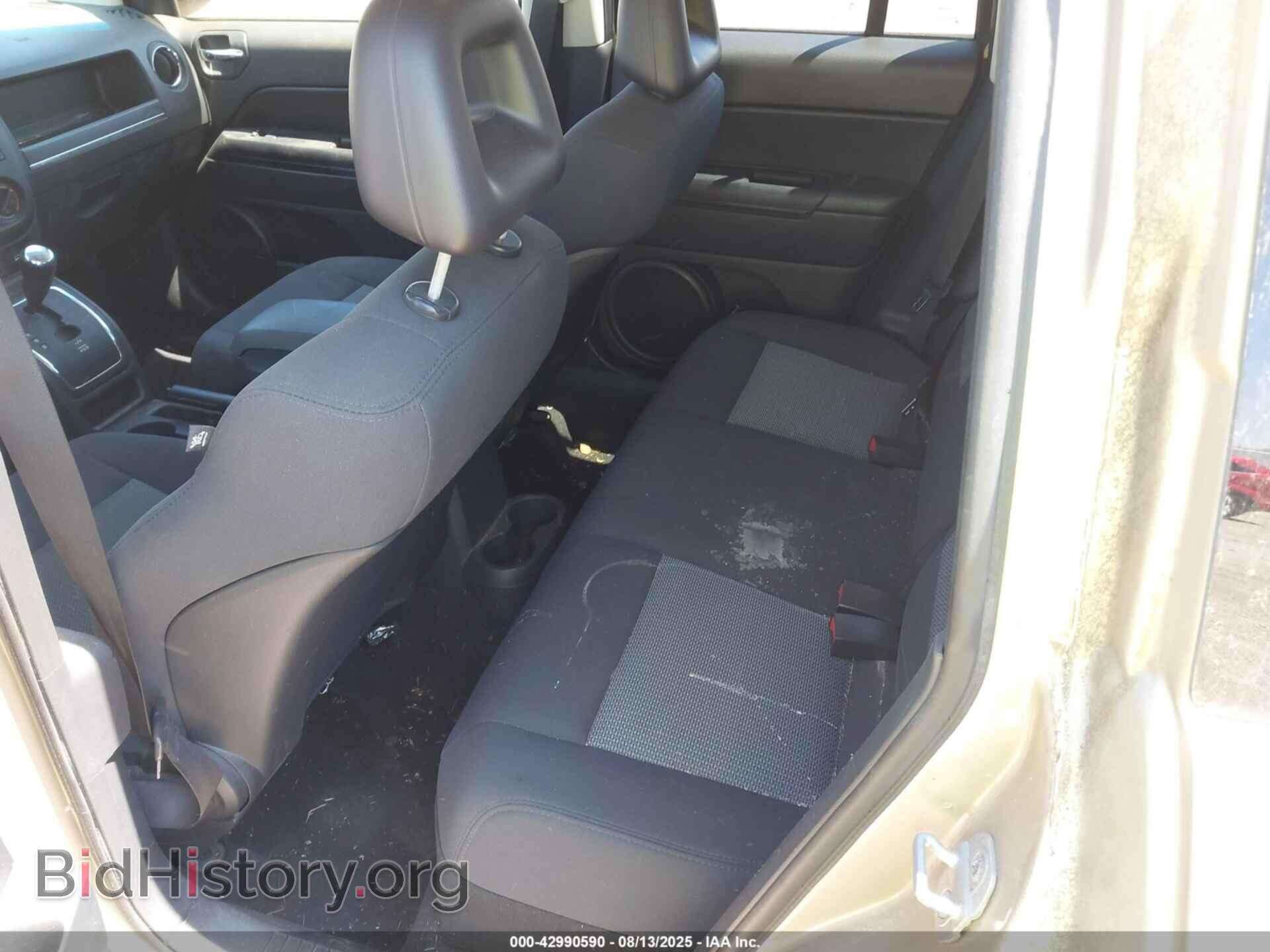 2009 JEEP COMPASS - VIN: 1J4FT47B29D140681 - Photo 8