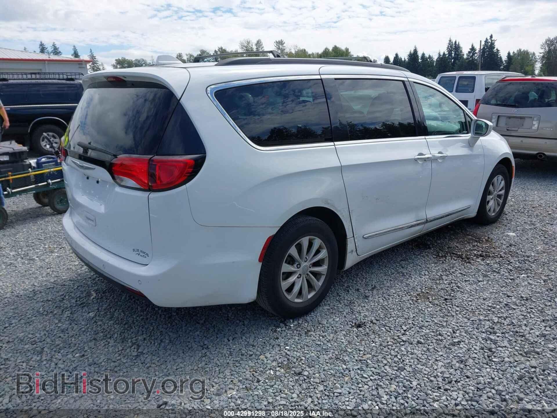 2017 CHRYSLER PACIFICA - VIN: 2C4RC1BG0HR688436 - Фото 4