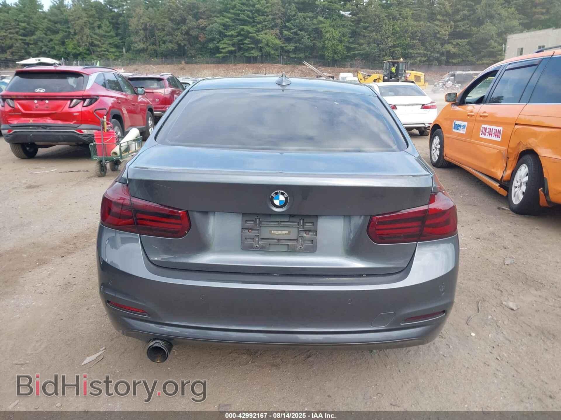 2016 BMW 320I - VIN: WBA8A3C52GK551955 - Фото 16