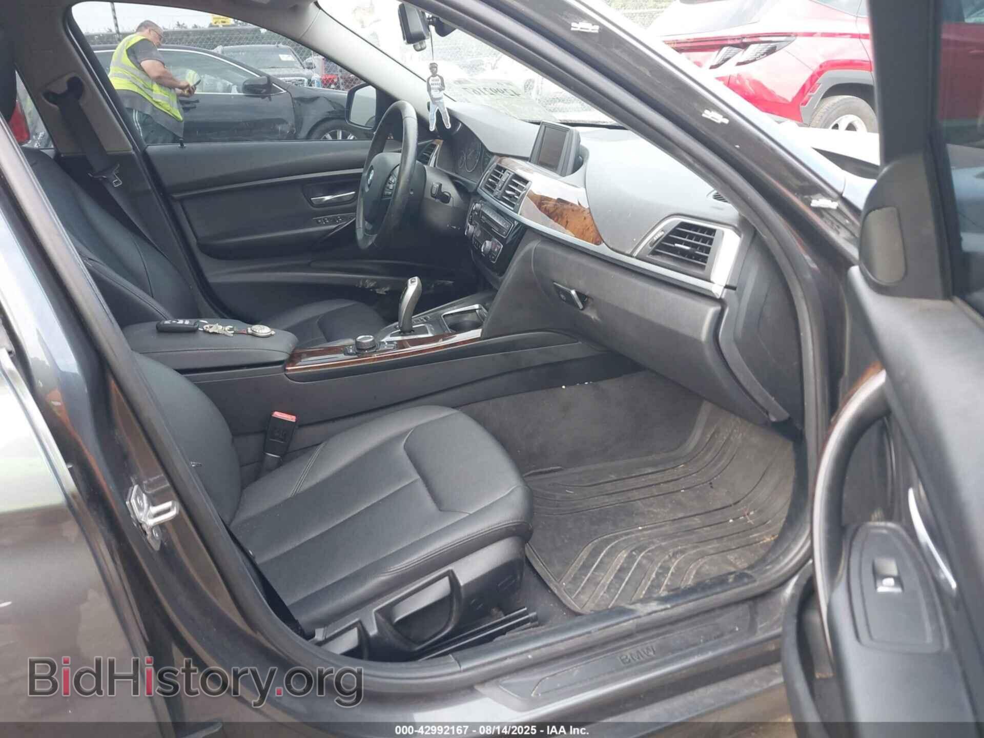 2016 BMW 320I - VIN: WBA8A3C52GK551955 - Фото 5