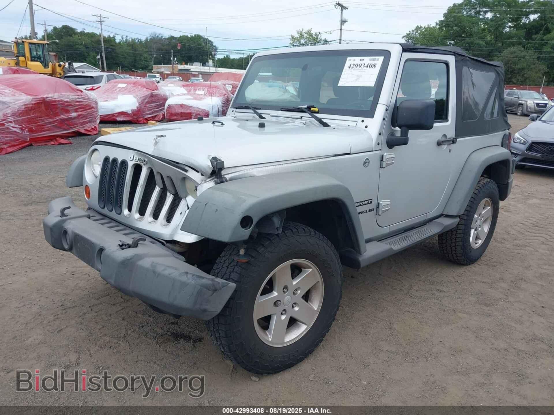 2011 JEEP WRANGLER - VIN: 1J4AA2D10BL528892 - Фото 2