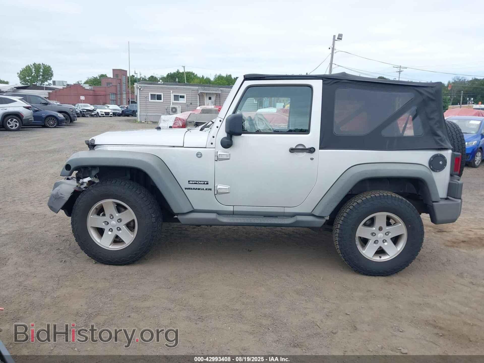 2011 JEEP WRANGLER - VIN: 1J4AA2D10BL528892 - Фото 14