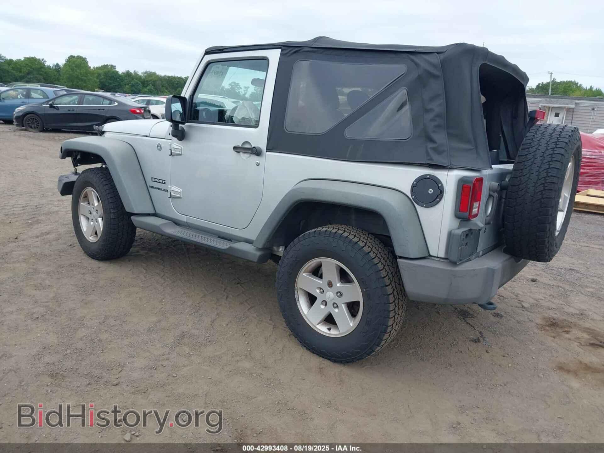 2011 JEEP WRANGLER - VIN: 1J4AA2D10BL528892 - Фото 3
