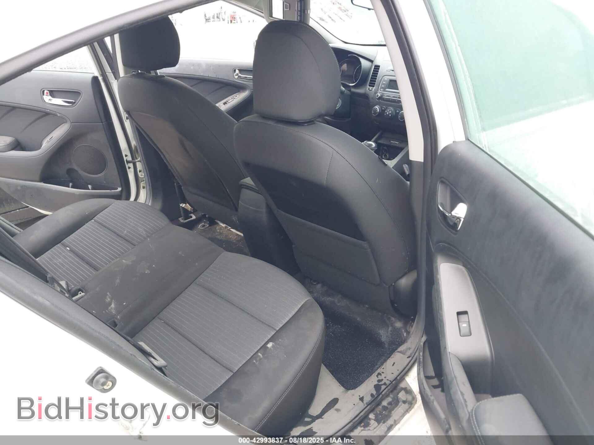2015 KIA FORTE - VIN: KNAFX4A67F5437292 - Фото 8